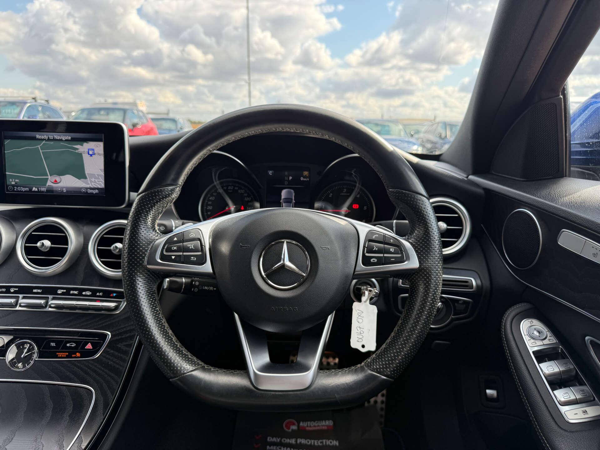 Mercedes-Benz C-Class view 71