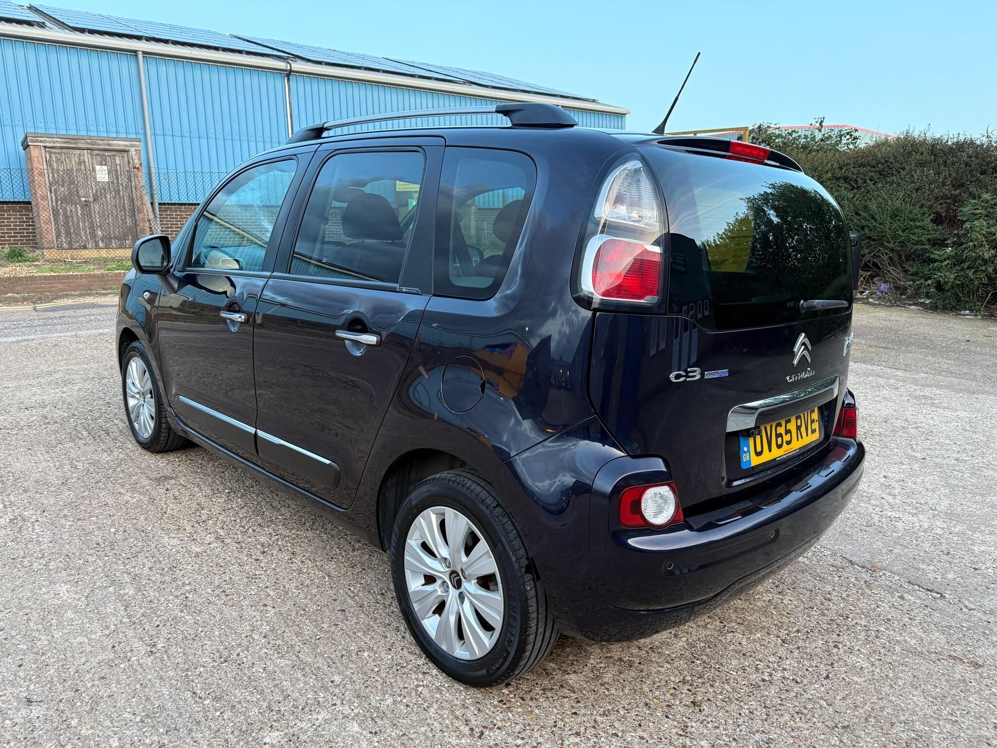 Citroen C3 Picasso view 21
