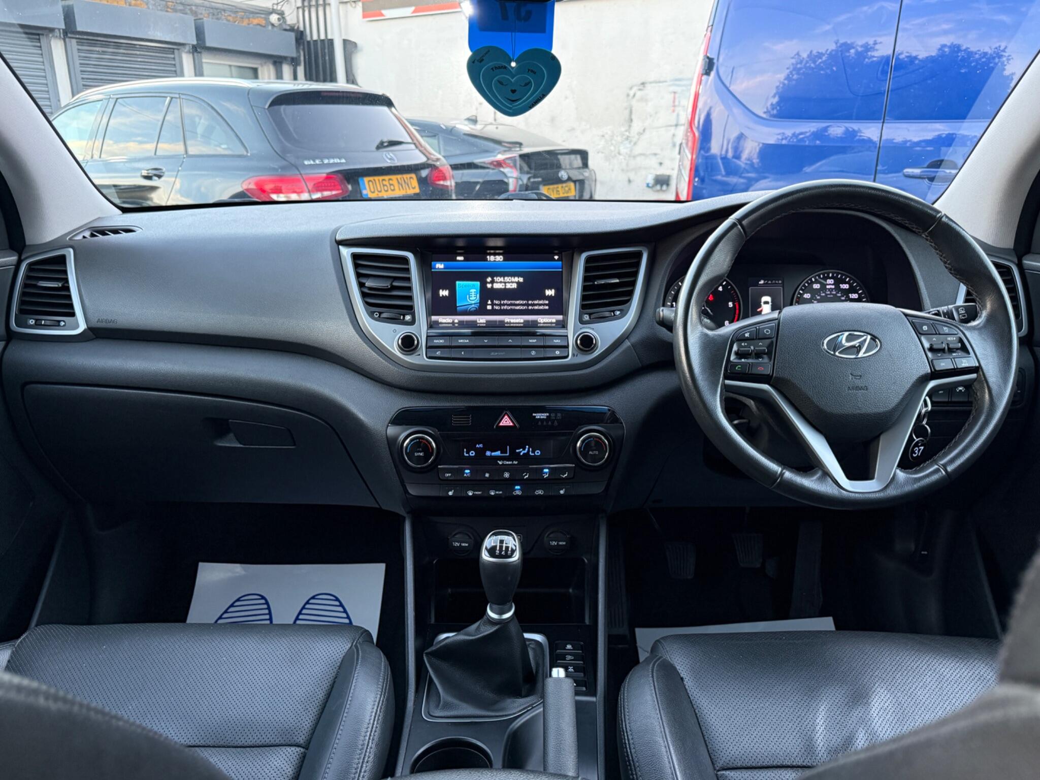 Hyundai TUCSON - Image 51