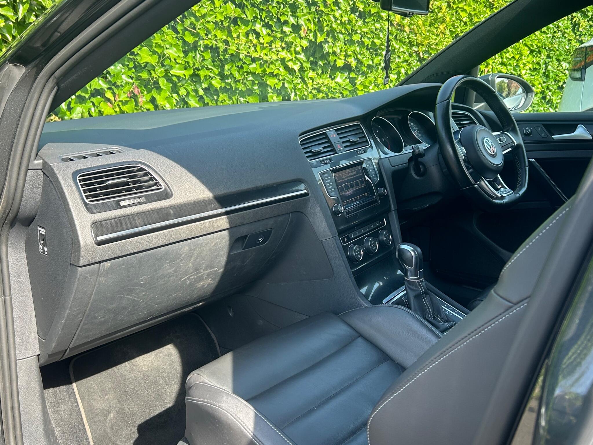 Volkswagen Golf view 16