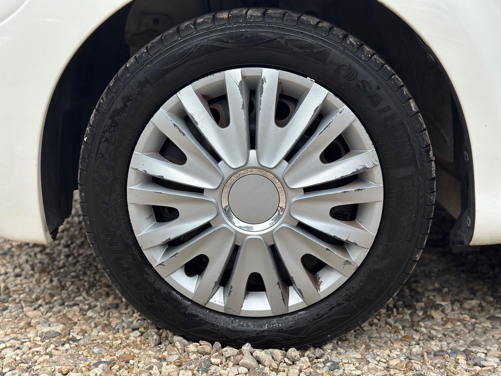 Toyota Aygo view 52