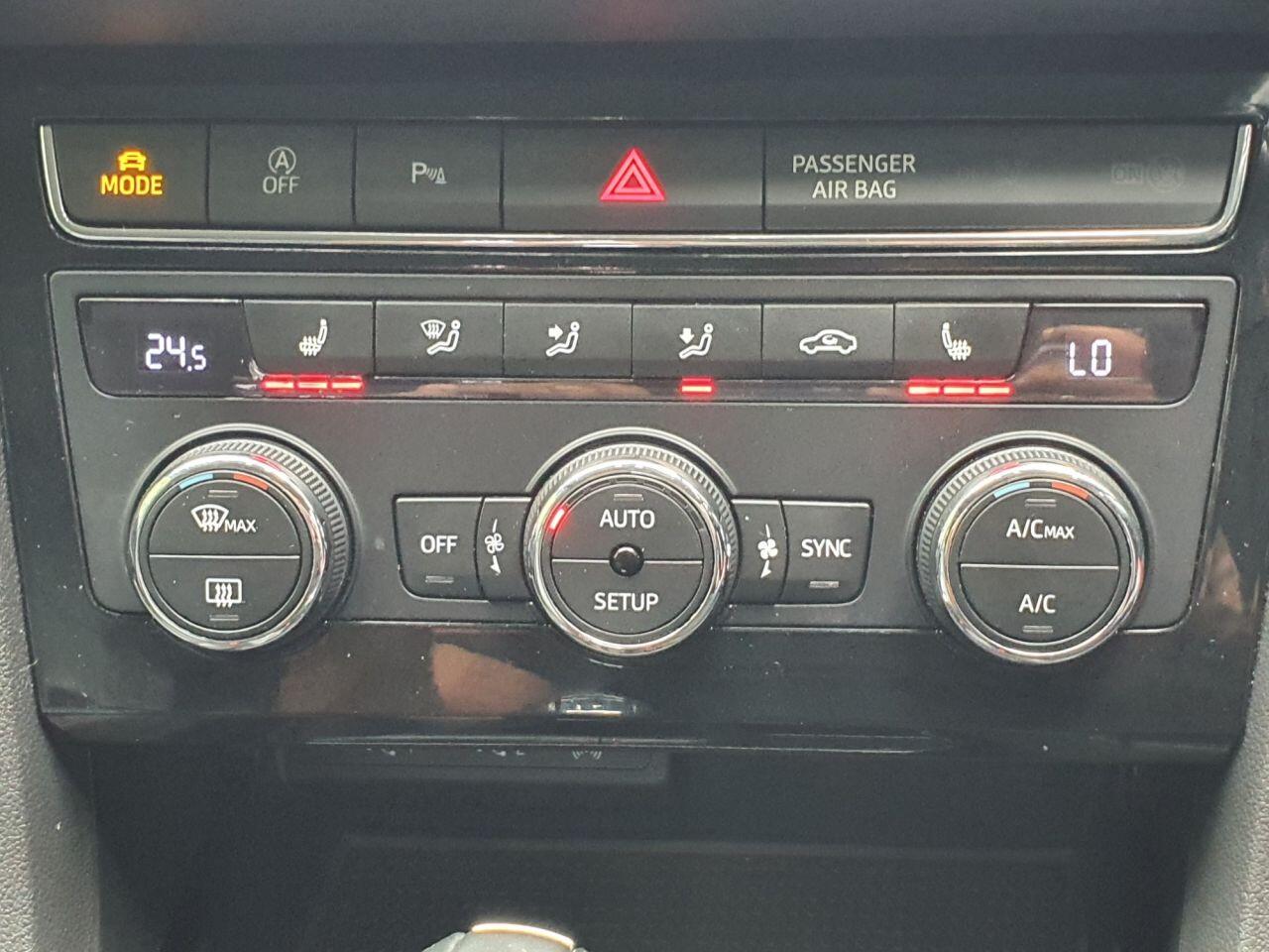 Seat Leon Leon view 34