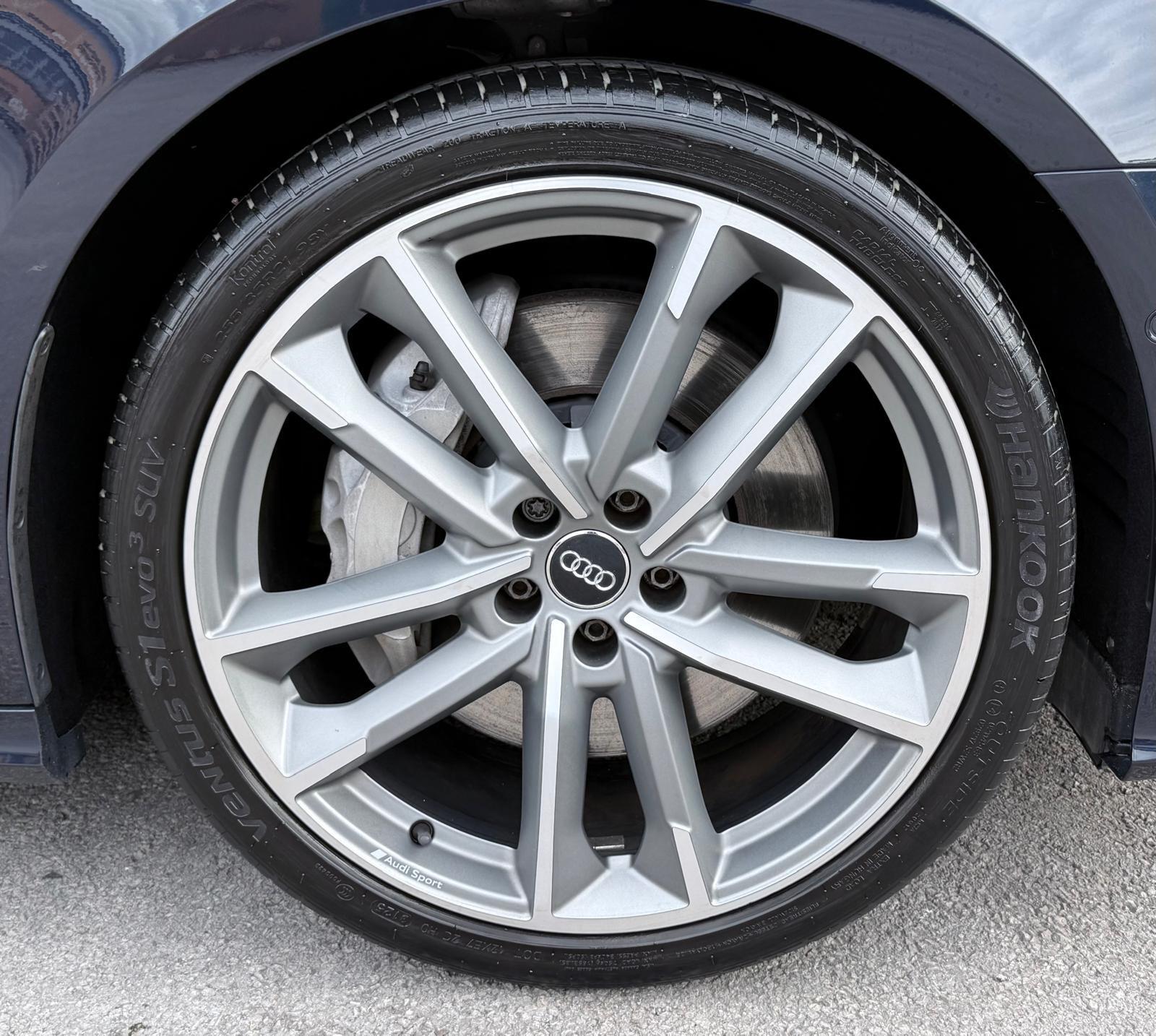 Audi A6 Saloon view 90