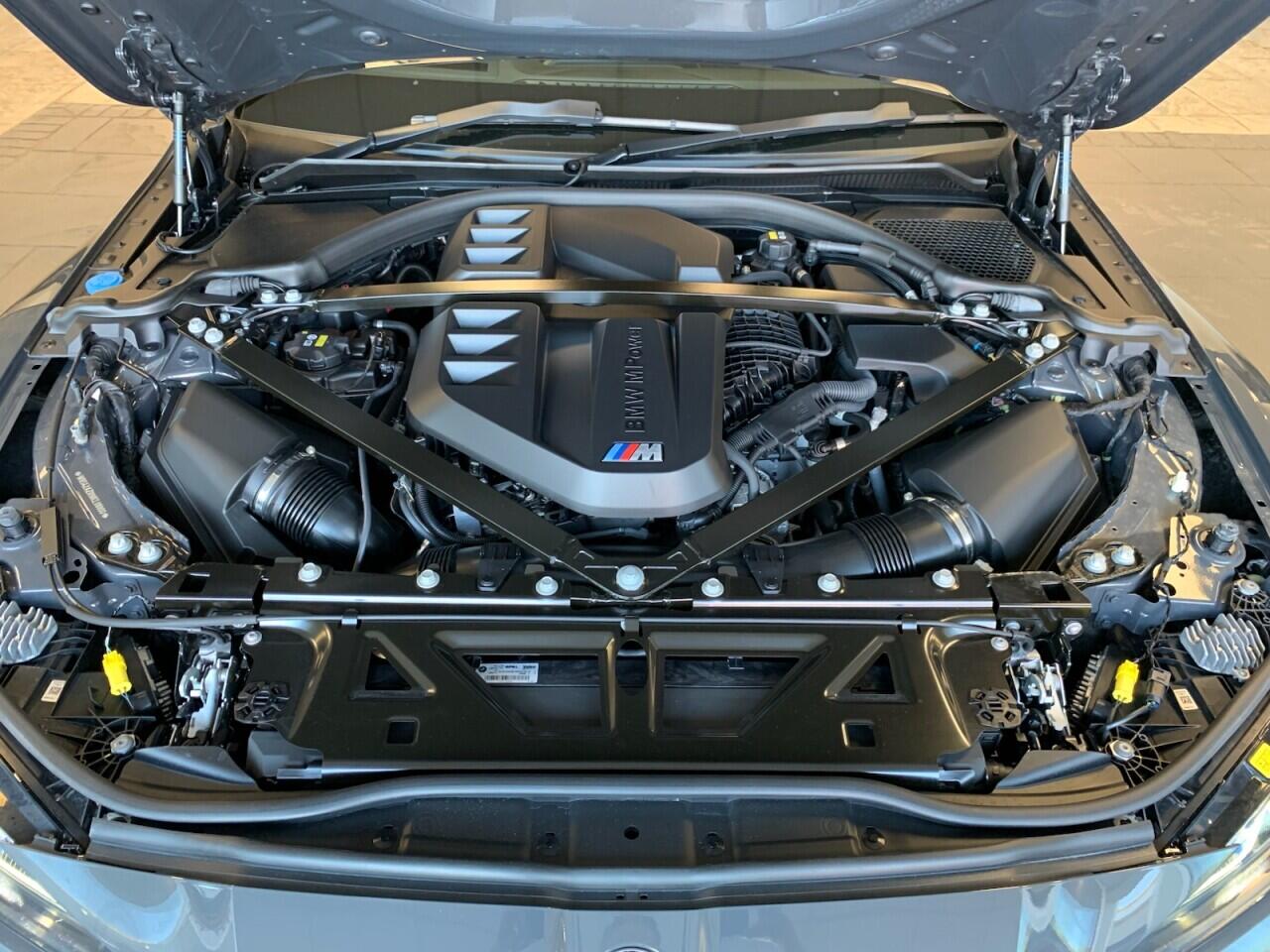 BMW M4 view 44