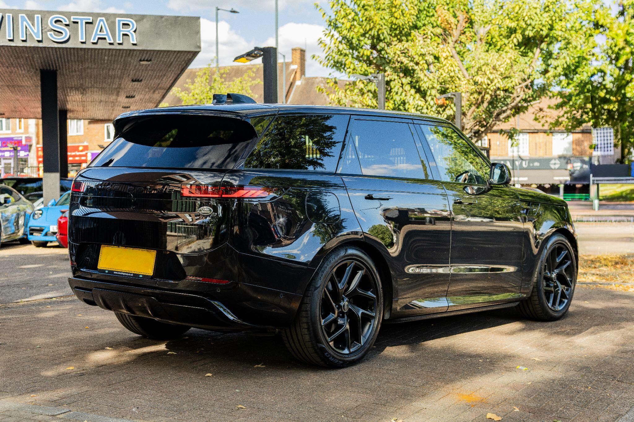 Land Rover Range Rover Sport view 8