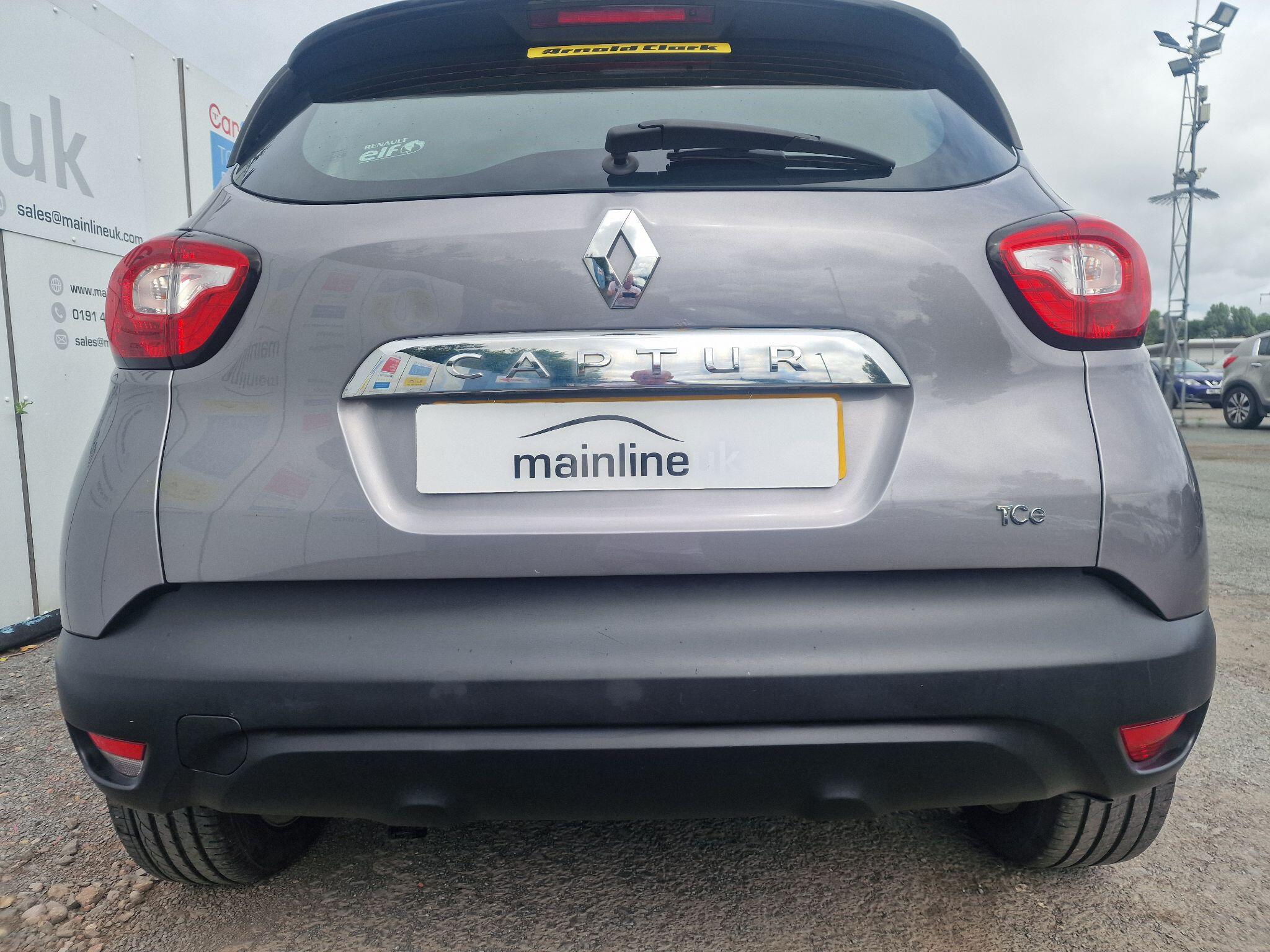 Renault Captur view 15