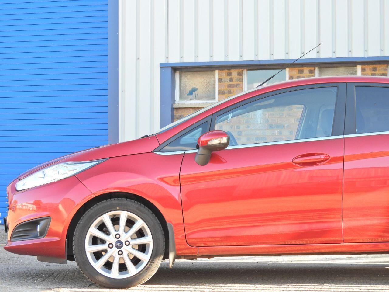 Ford Fiesta view 33