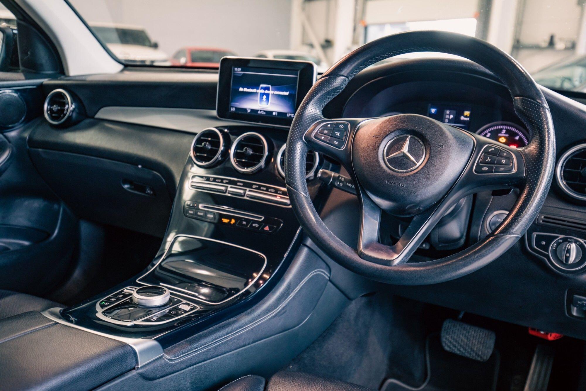 Mercedes-Benz GLC view 2