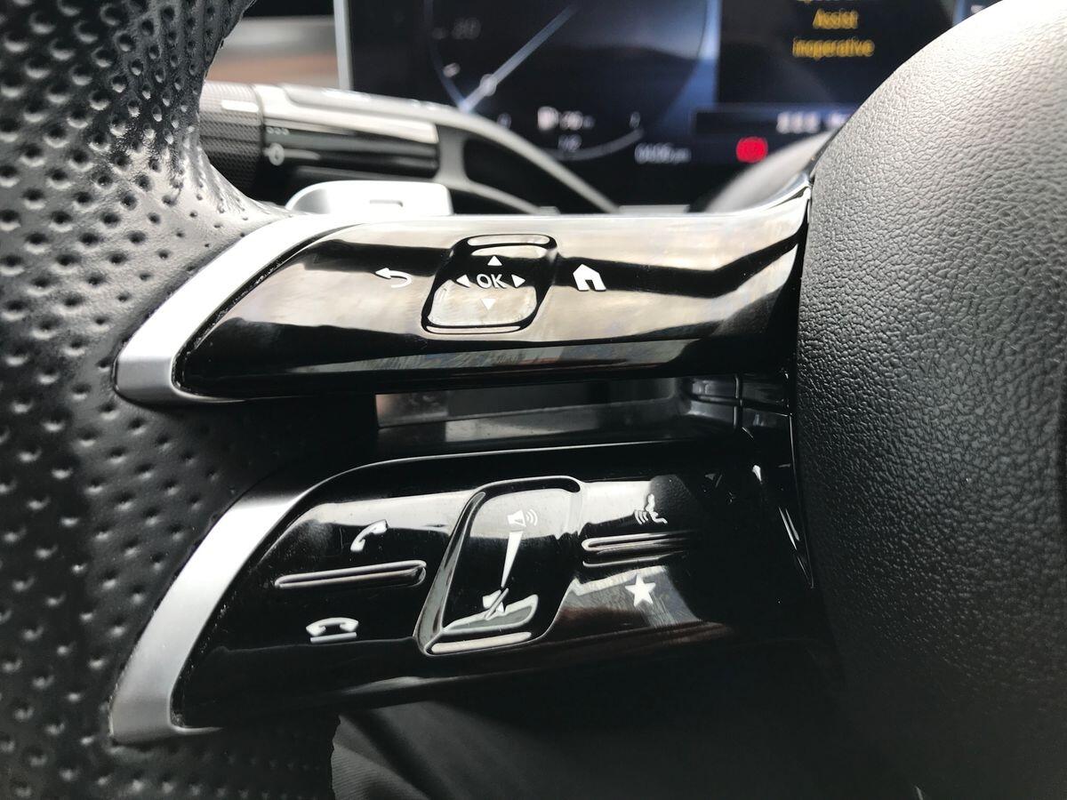 Mercedes-Benz C-Class view 17