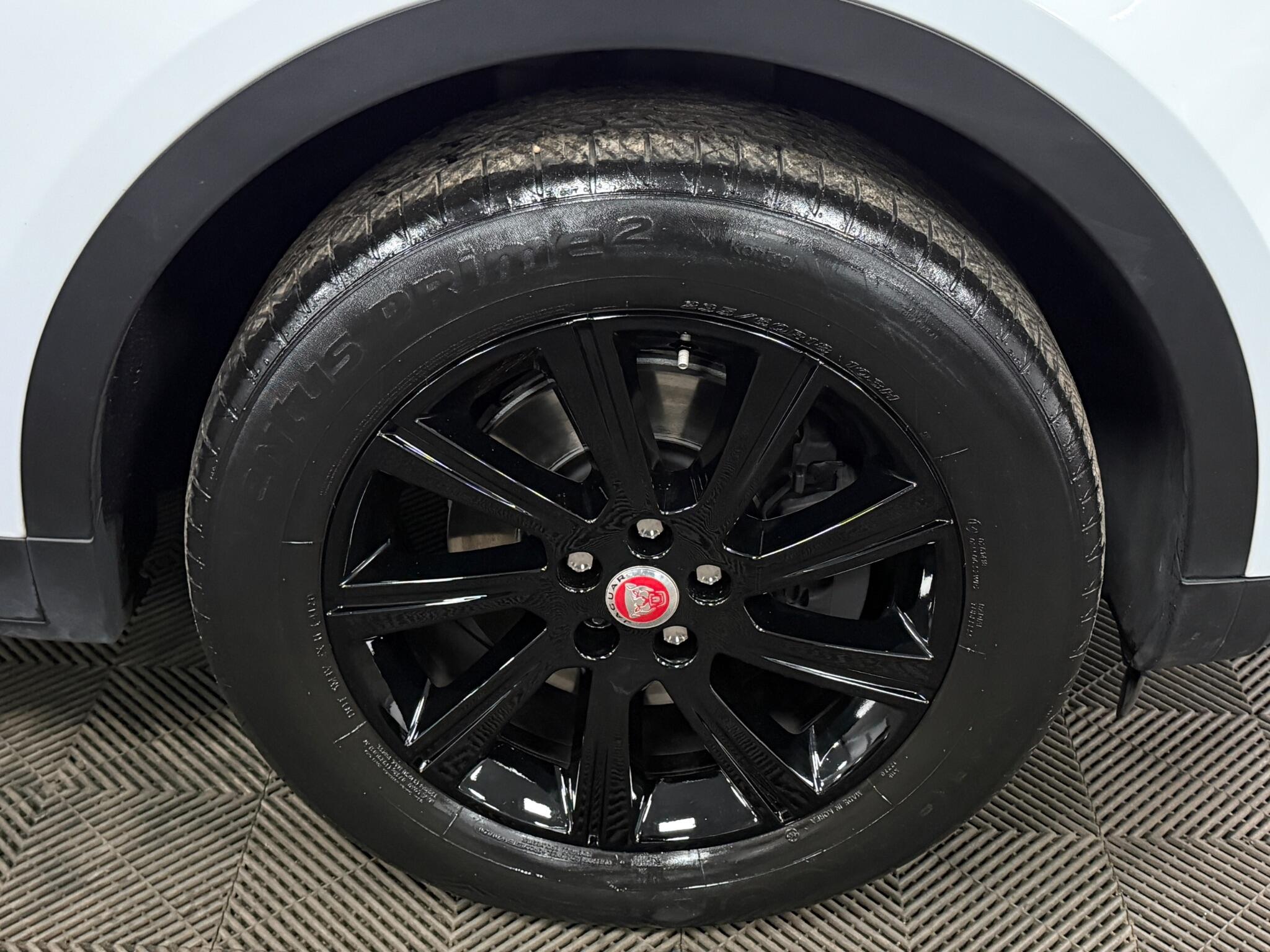 Jaguar E-Pace view 36