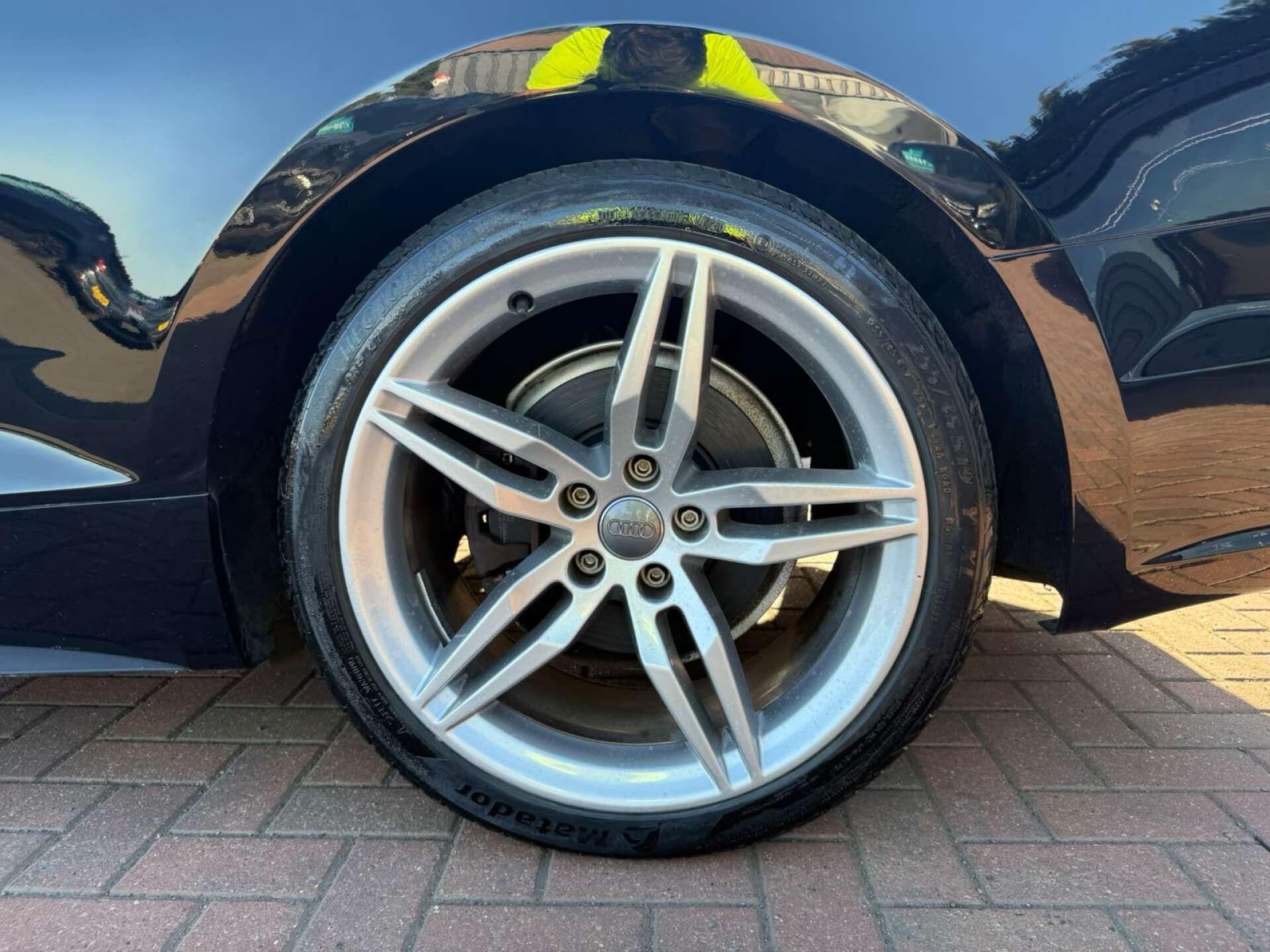 Audi A5 view 24