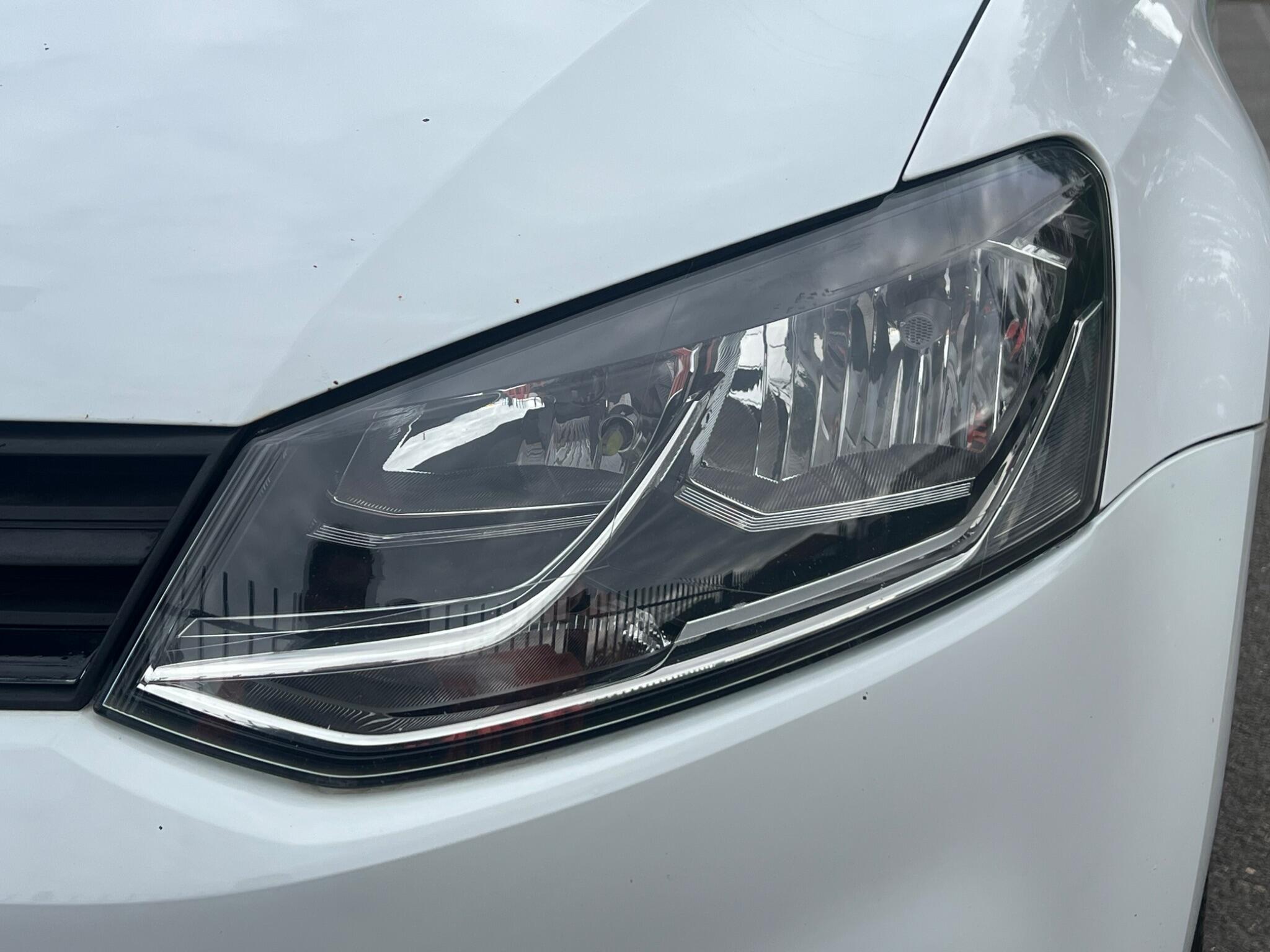 Volkswagen Polo view 14