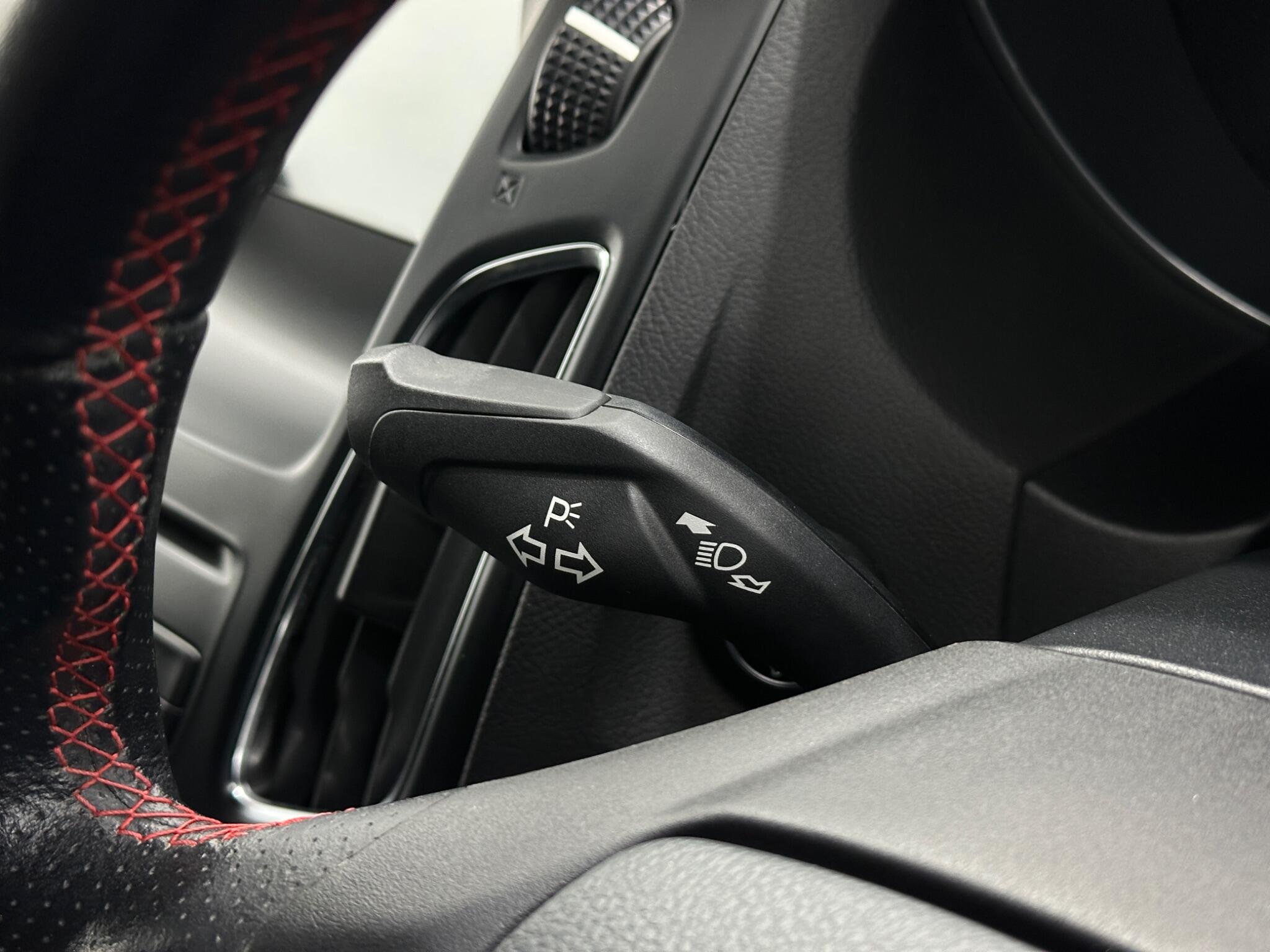 Ford Focus view 14