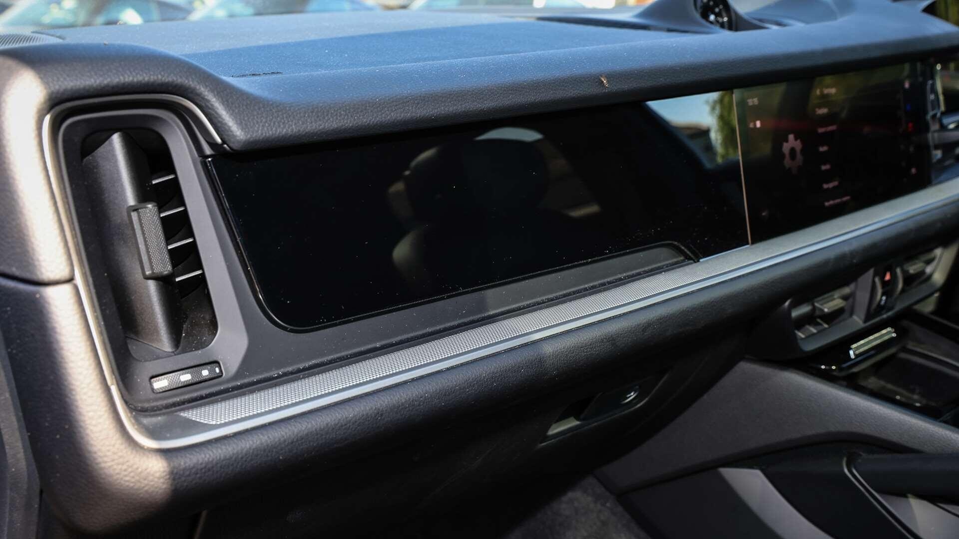 Porsche Cayenne view 22