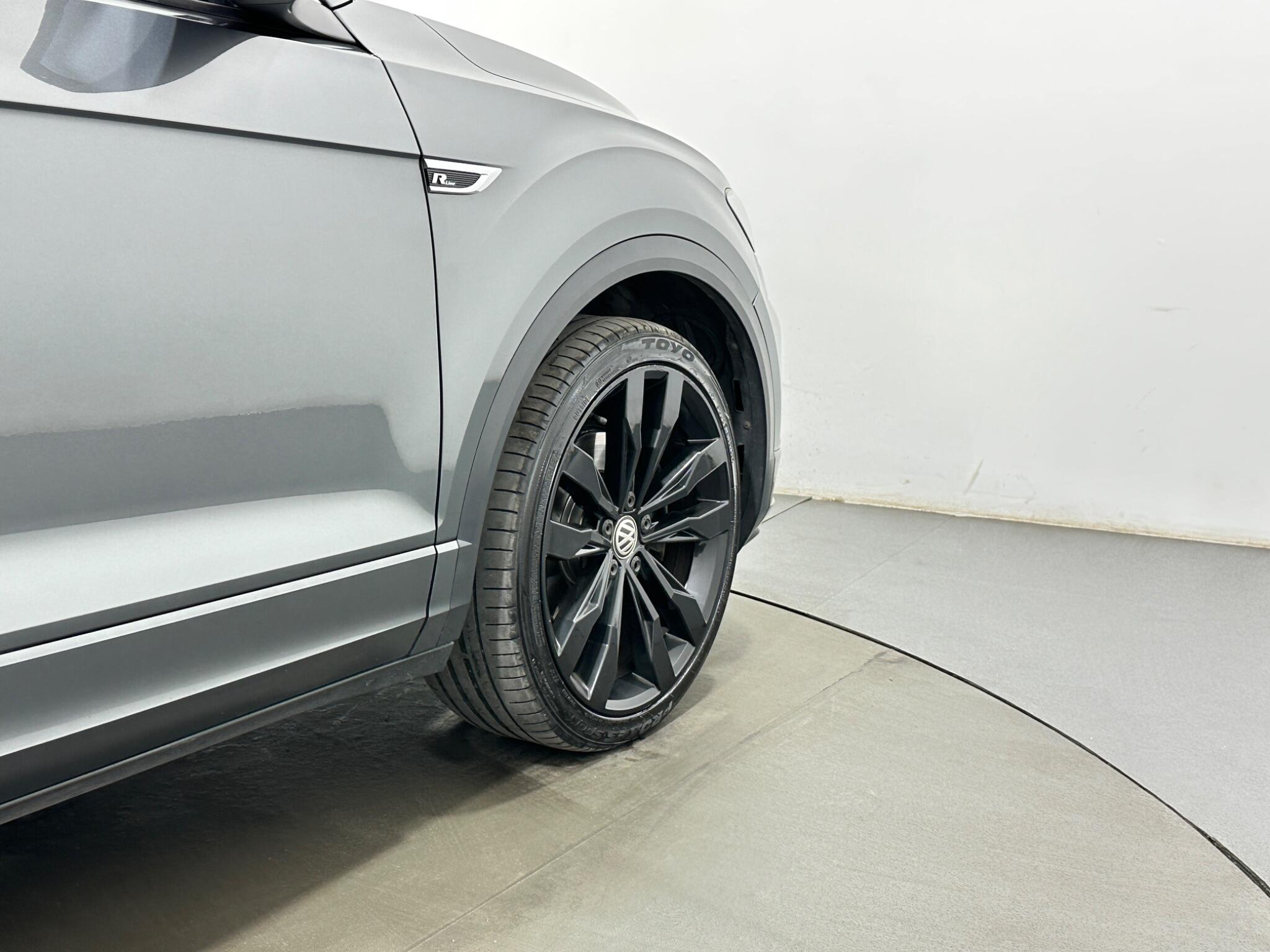 Volkswagen T-Roc view 50