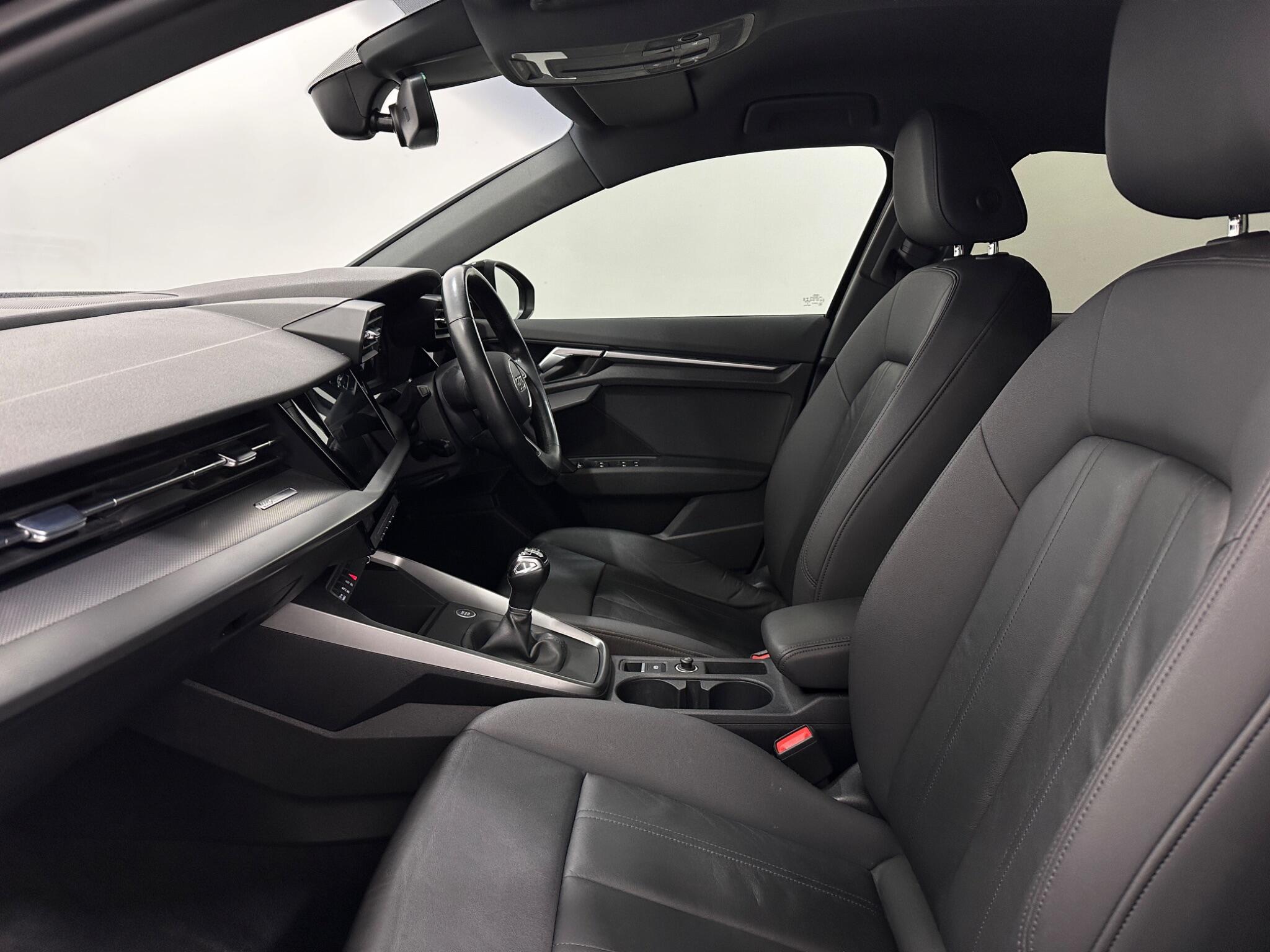 Audi A3 view 34