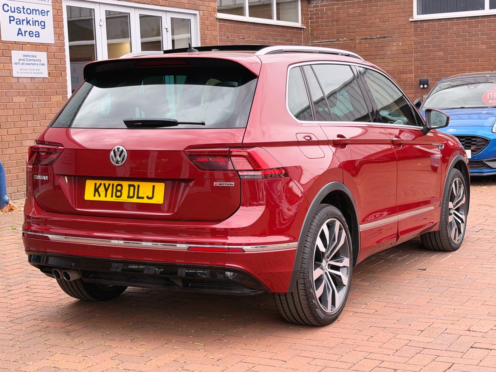 Volkswagen Tiguan view 21