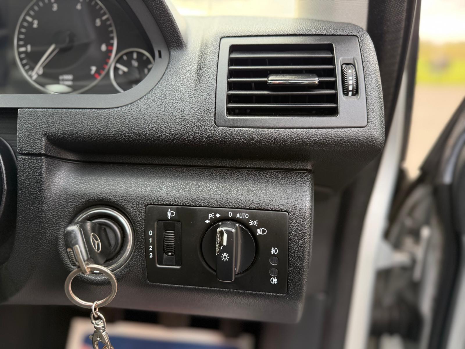 Mercedes-Benz A Class view 39