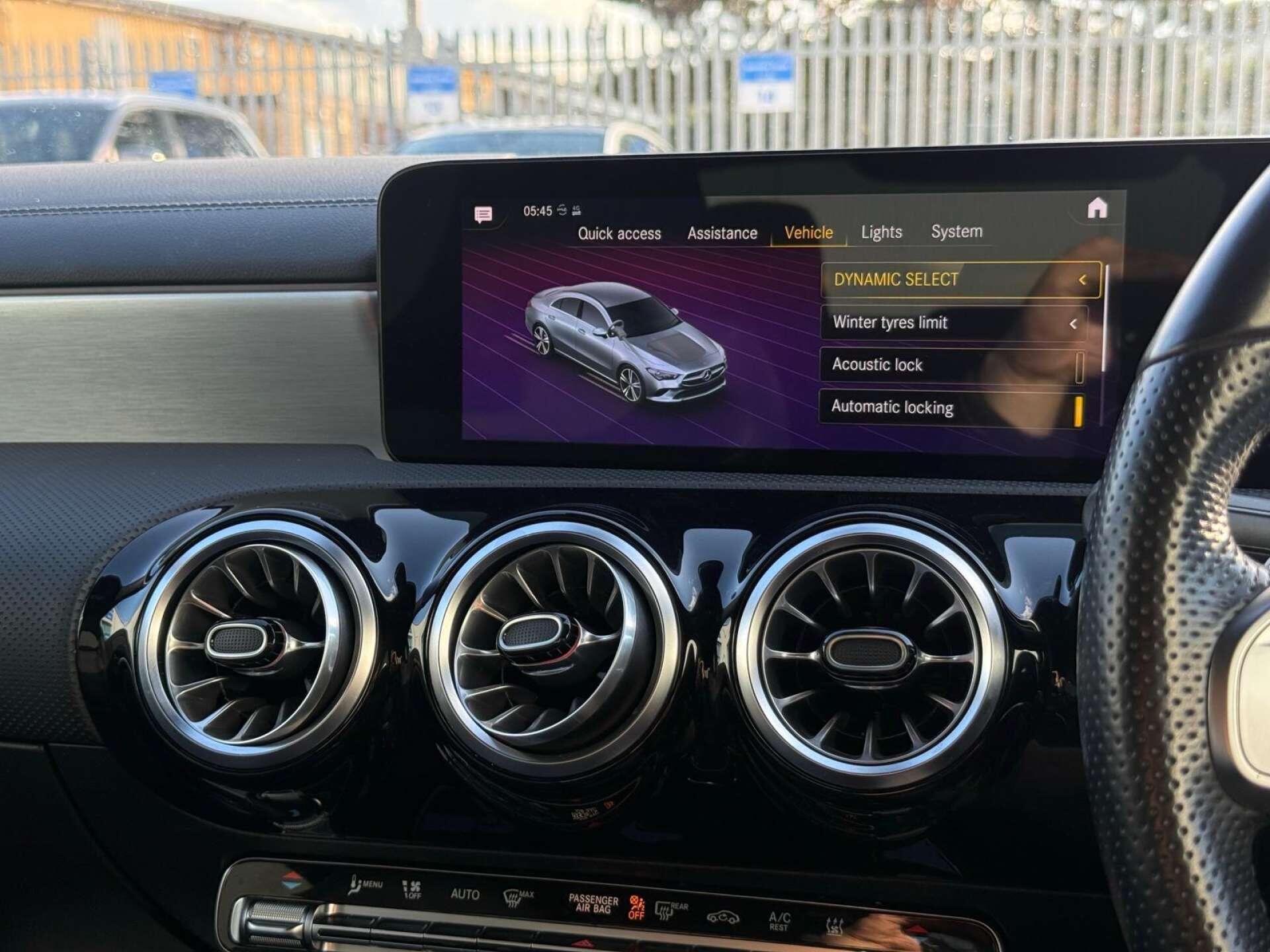Mercedes-Benz Cla view 73