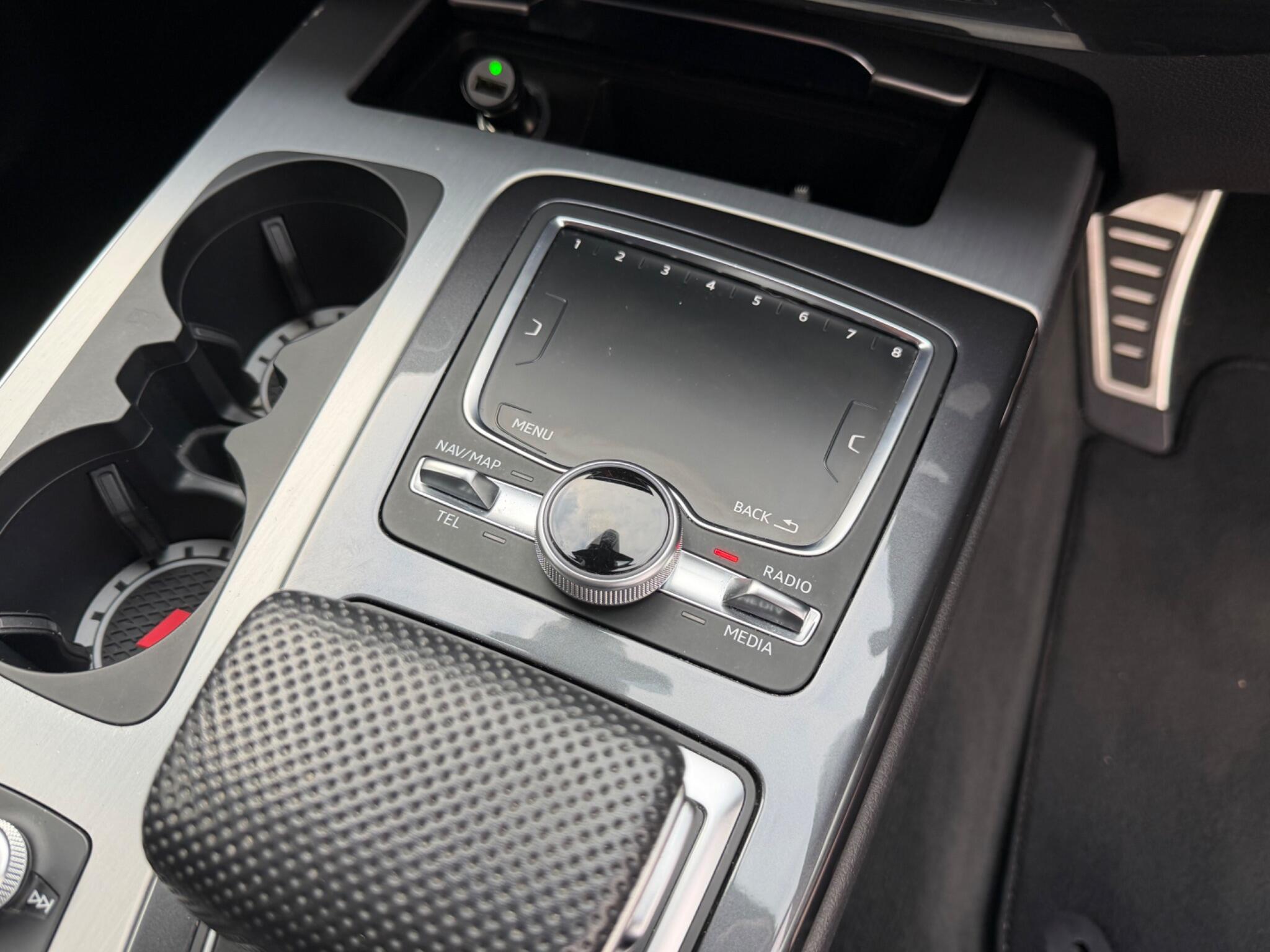 Audi Q7 view 86
