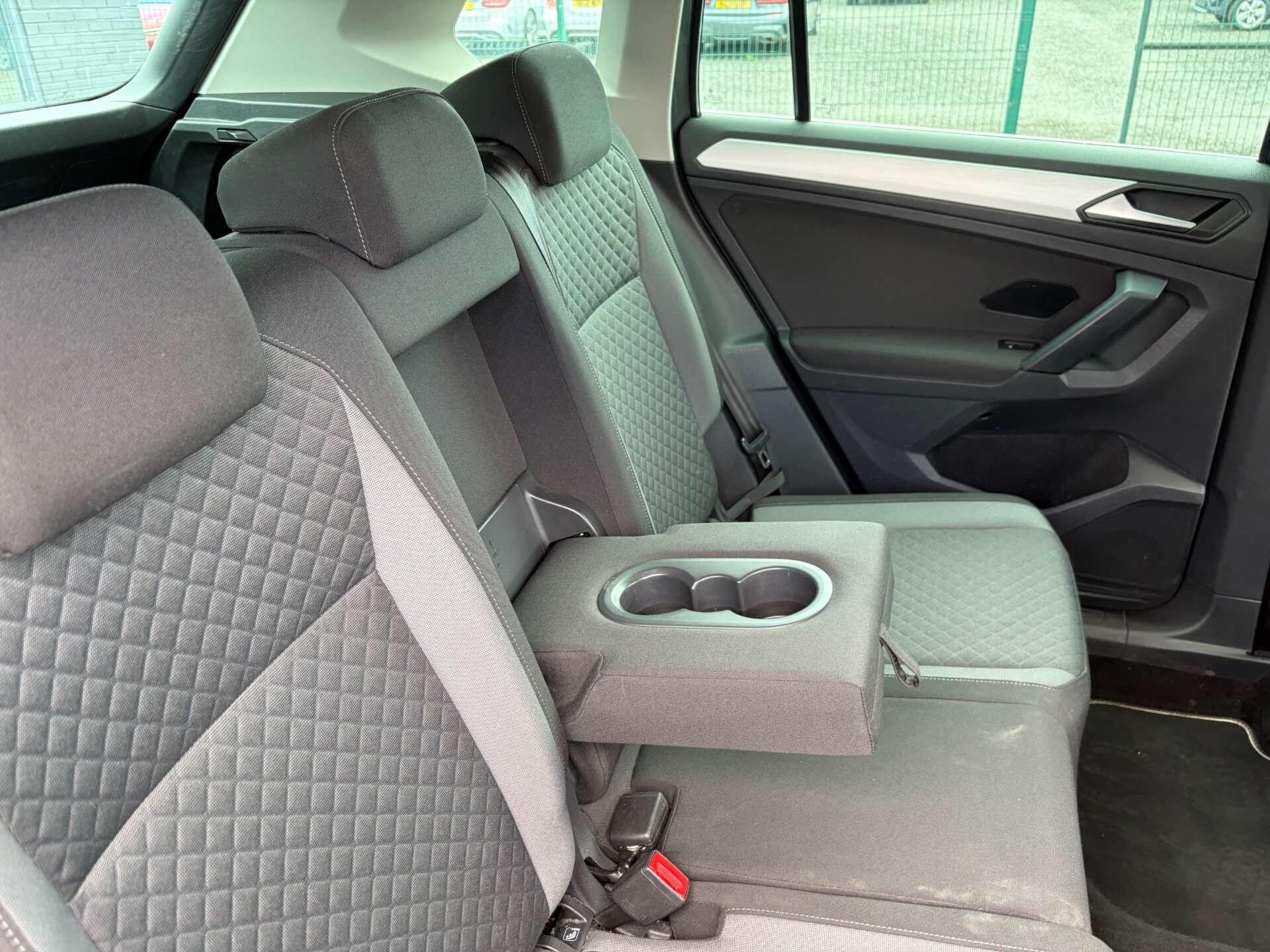 Volkswagen Tiguan view 31