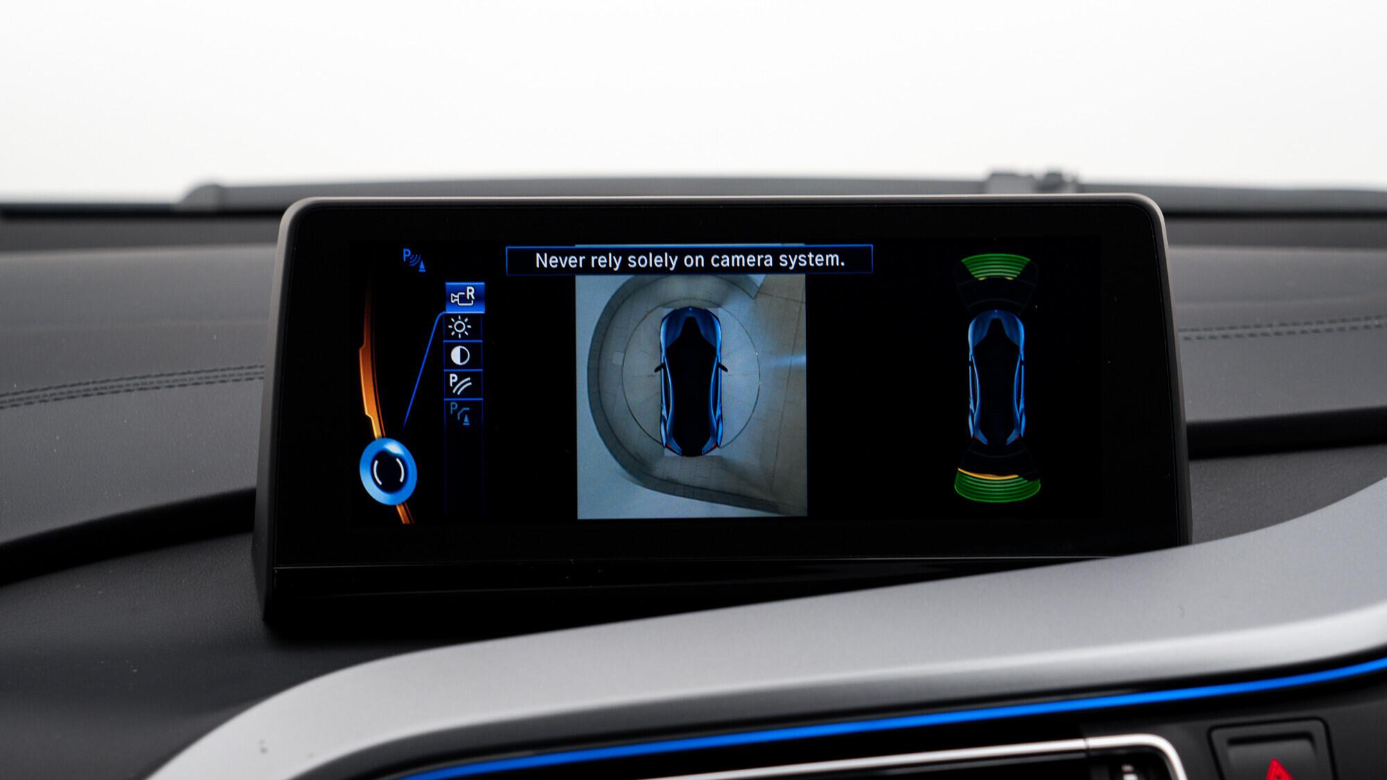 BMW I8 view 29