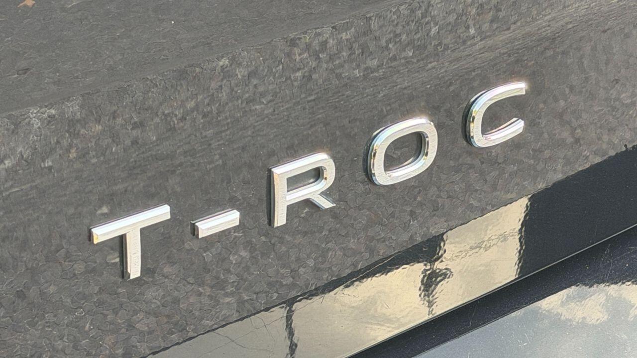 Volkswagen T-Roc view 39