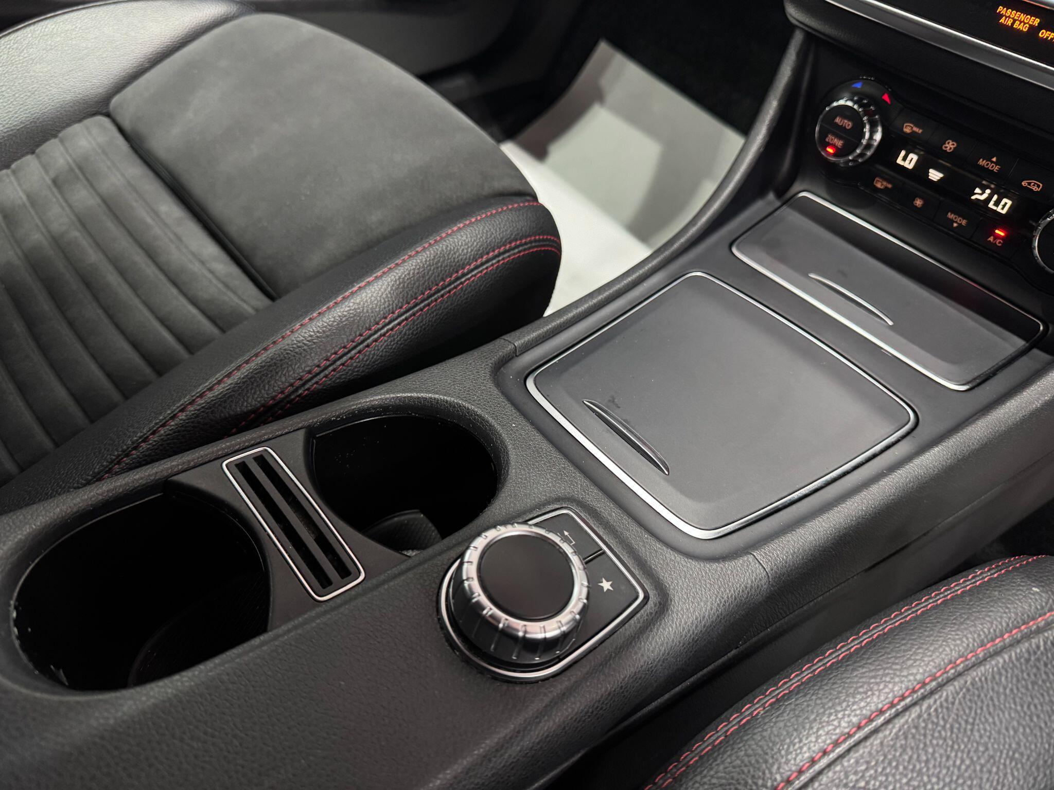 Mercedes-Benz Gla view 37