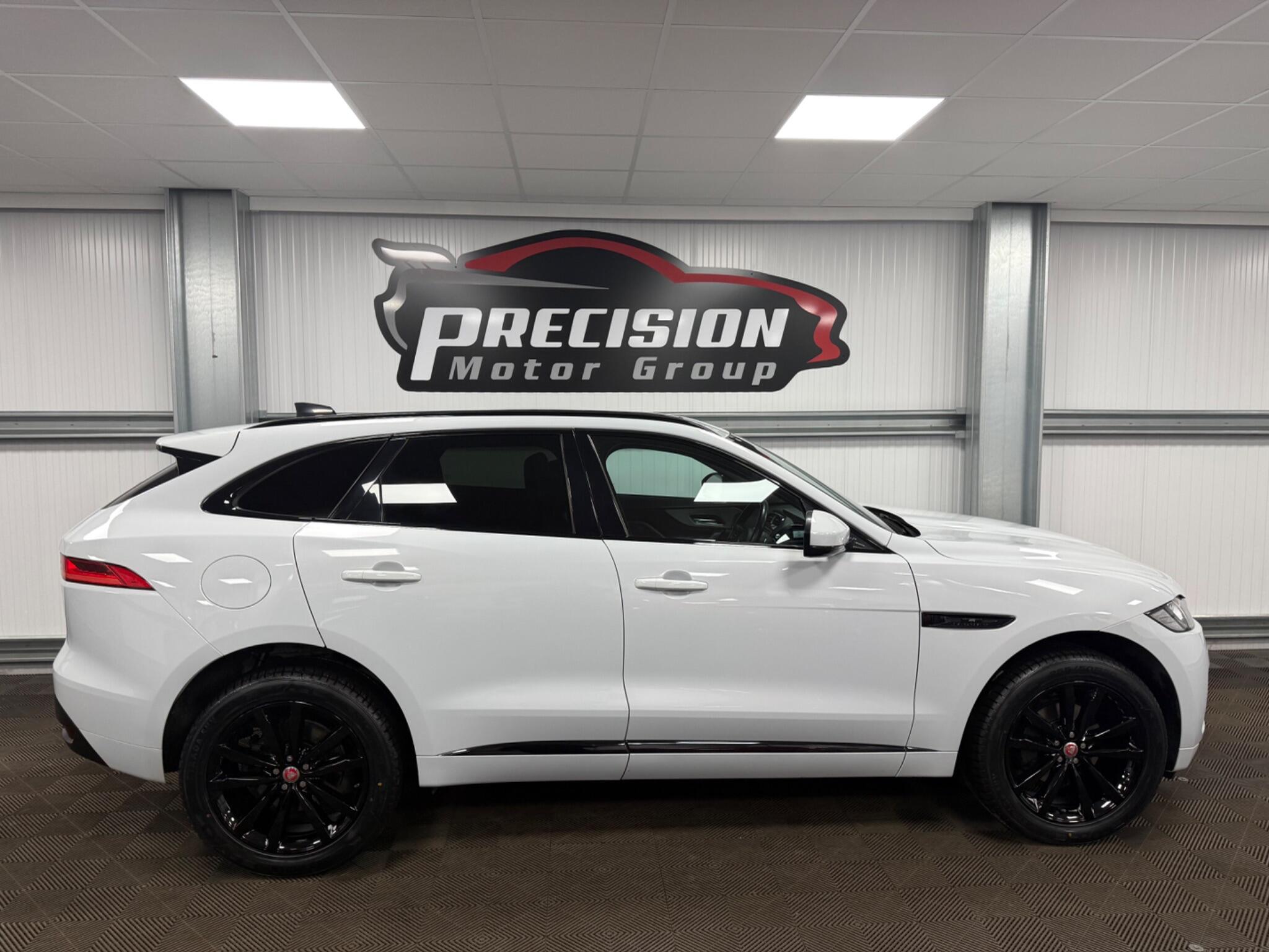 Jaguar F-Pace view 21