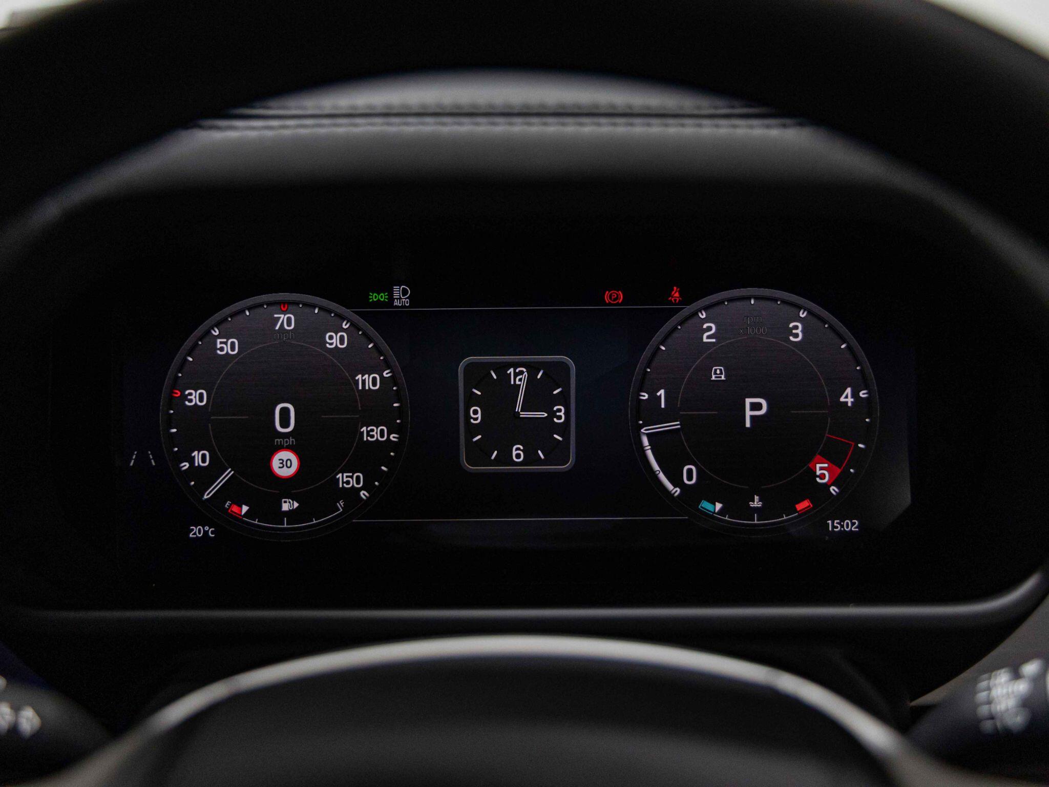Land Rover Defender view 22