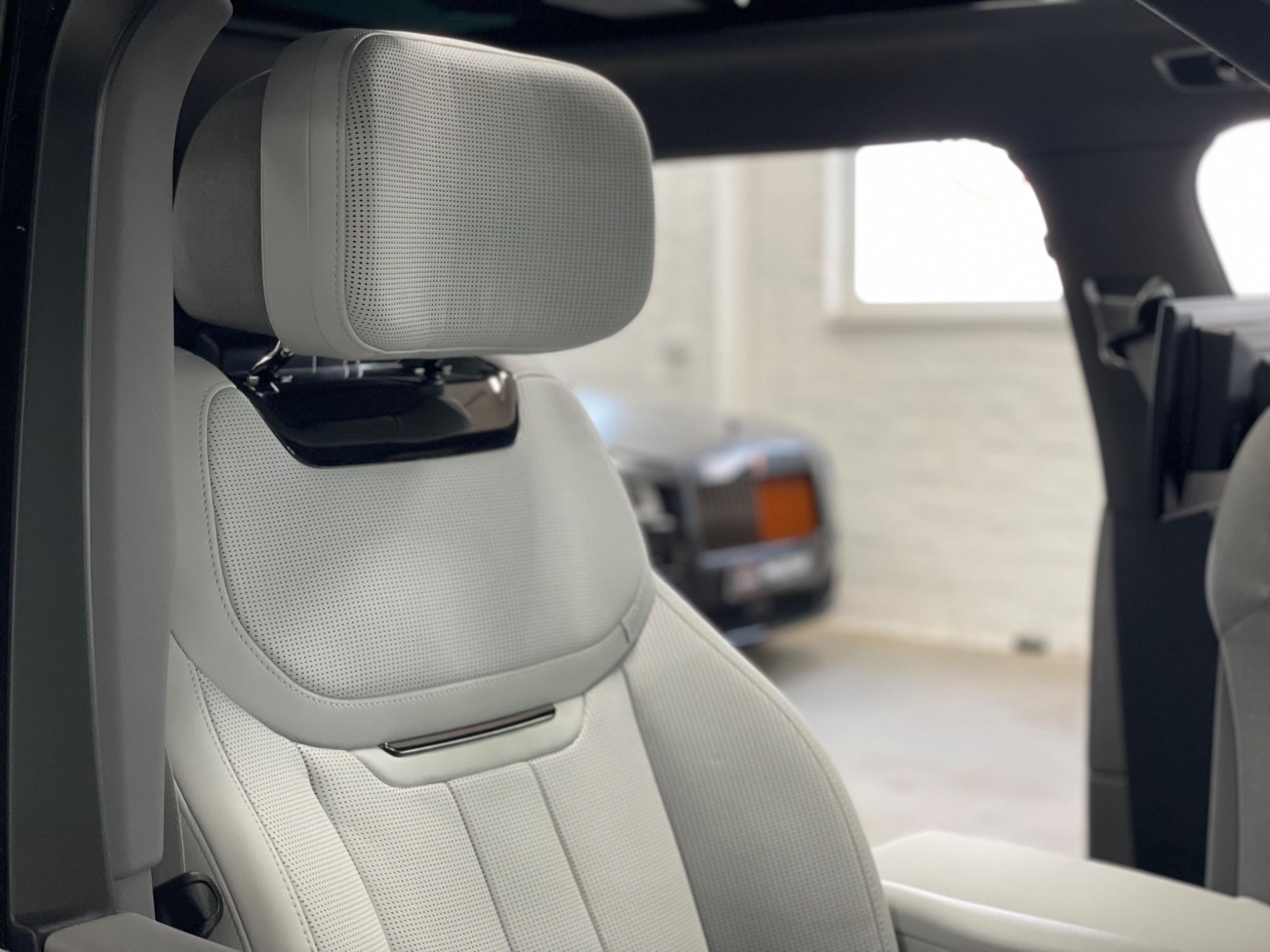 Land Rover Range Rover view 83