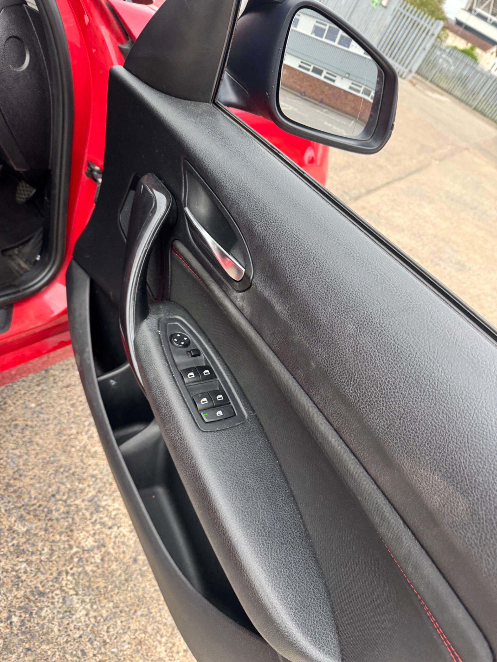 BMW 1 Series view 31