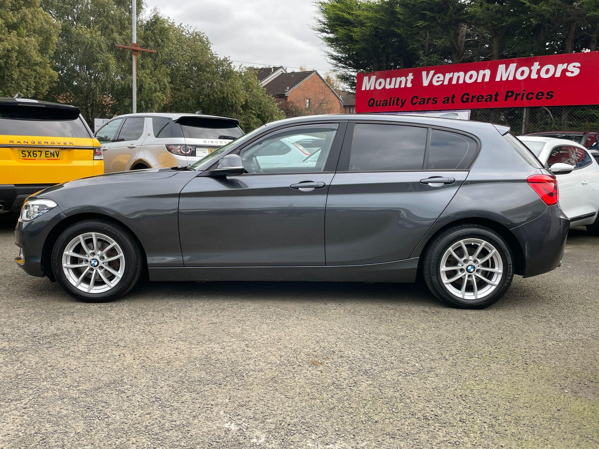 BMW 1 Series view 8