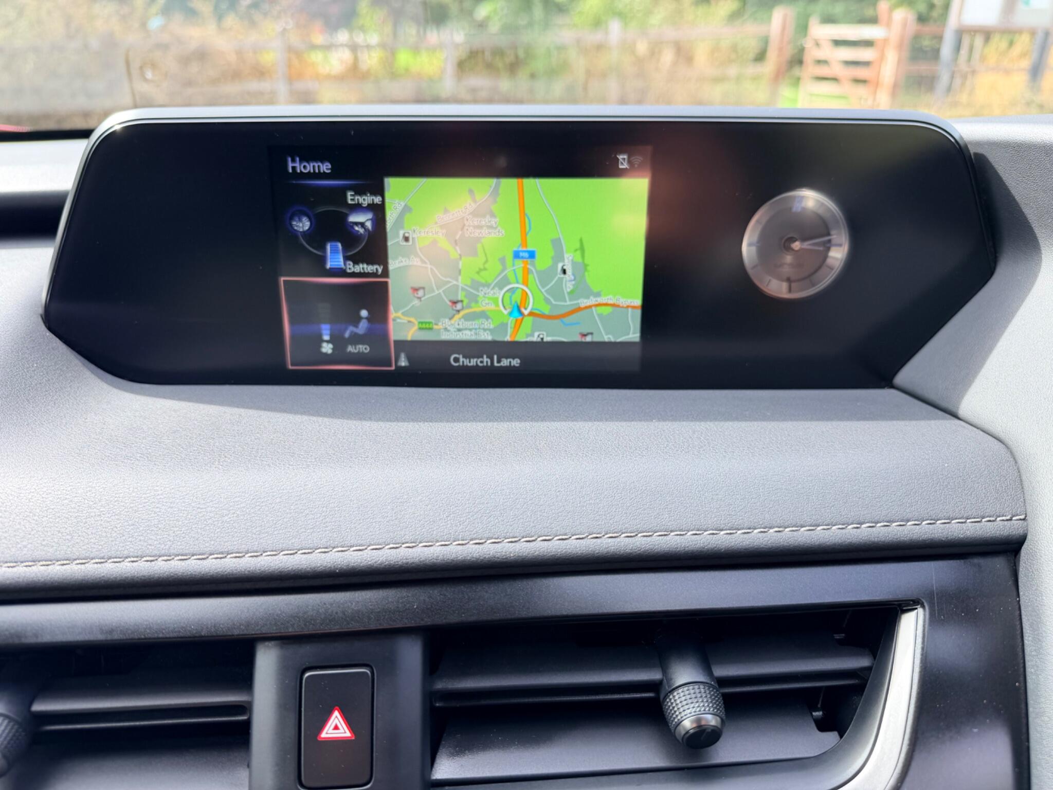 Lexus Ux view 42