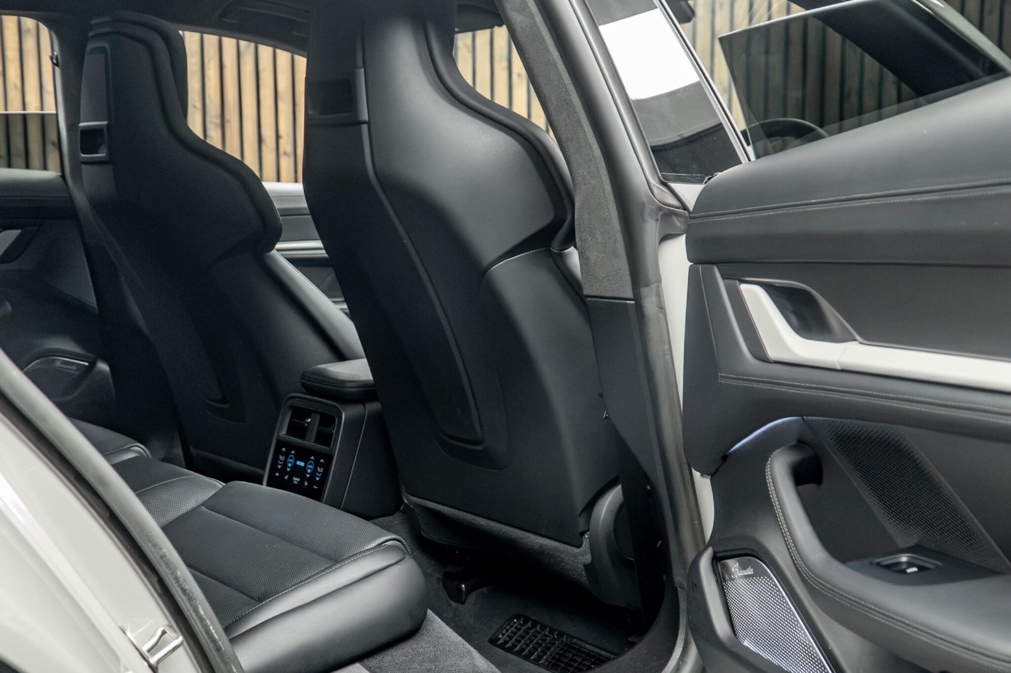 Porsche Taycan view 46