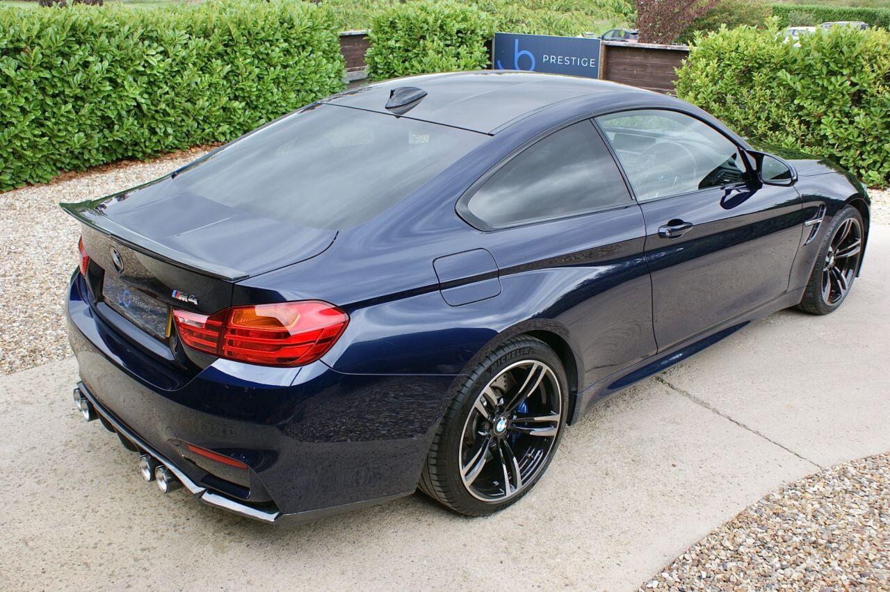 BMW M4 view 31