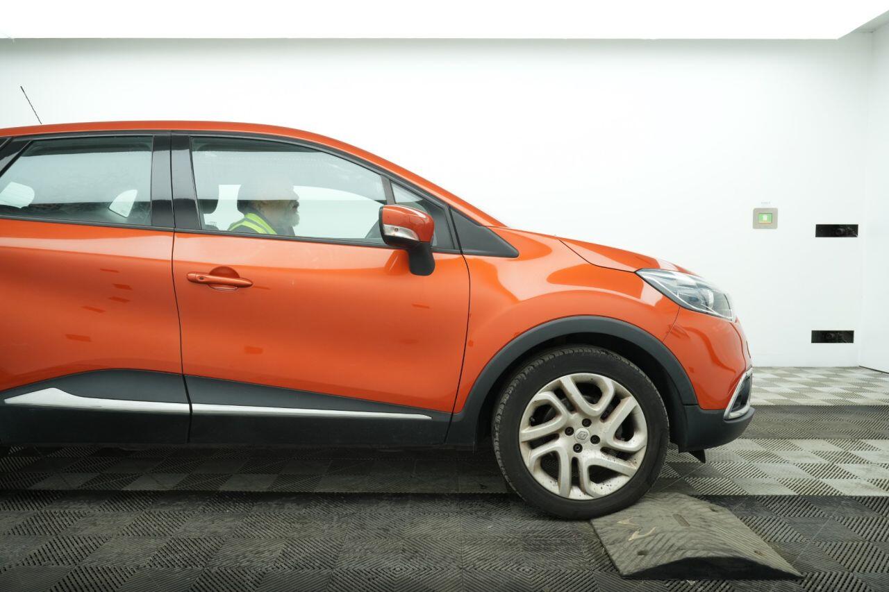 Renault Captur view 3