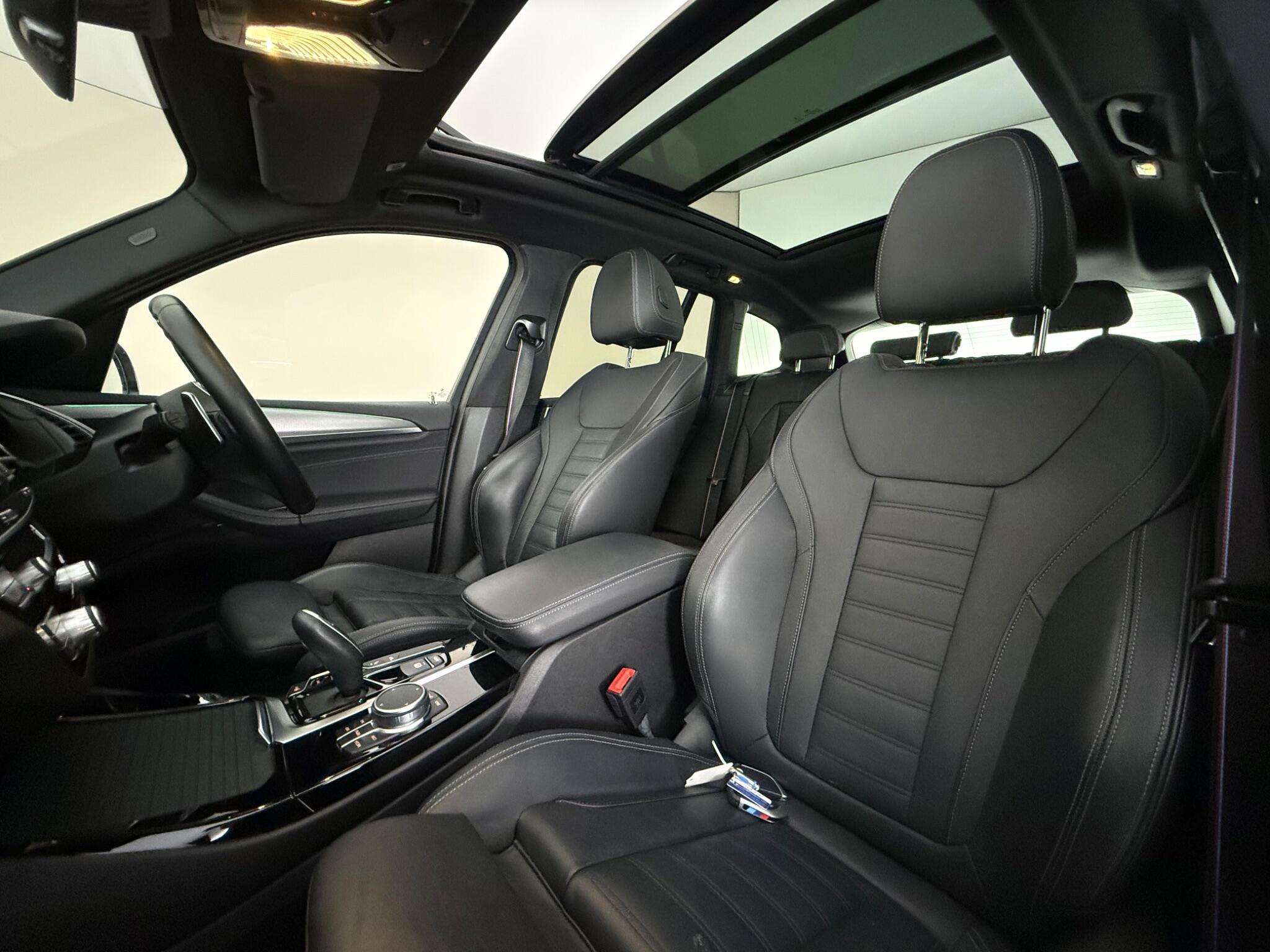BMW X3 view 32