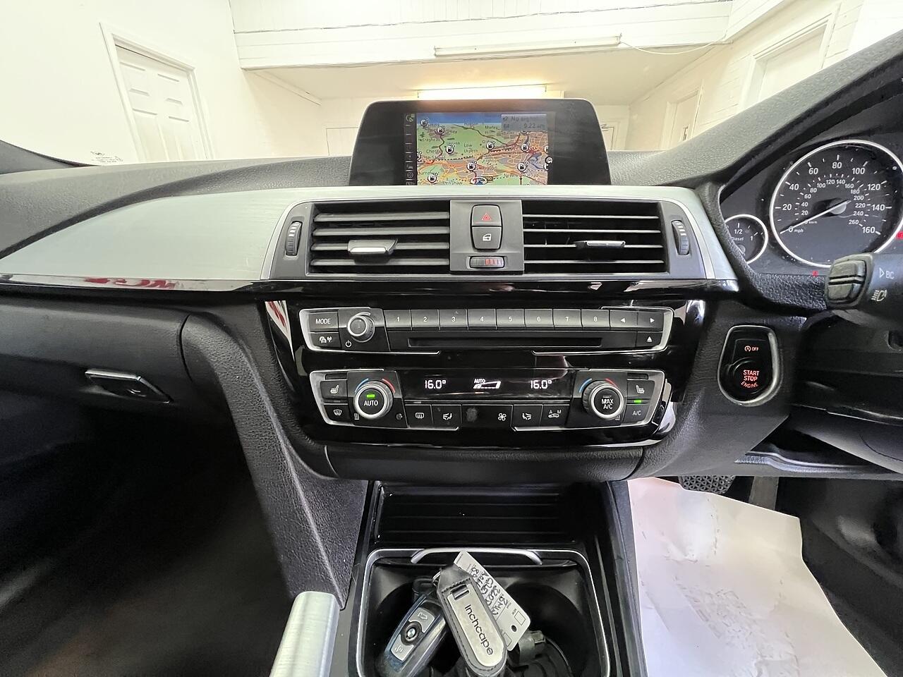 BMW 3 Series view 12