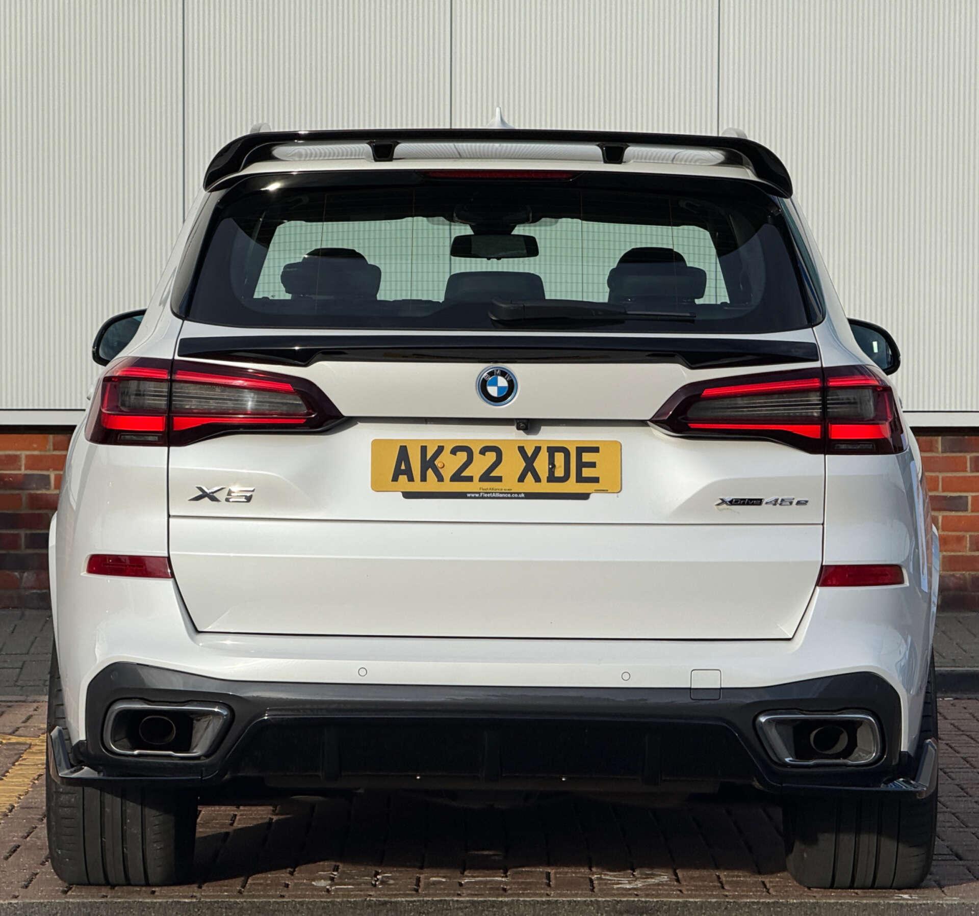 BMW X5 view 5