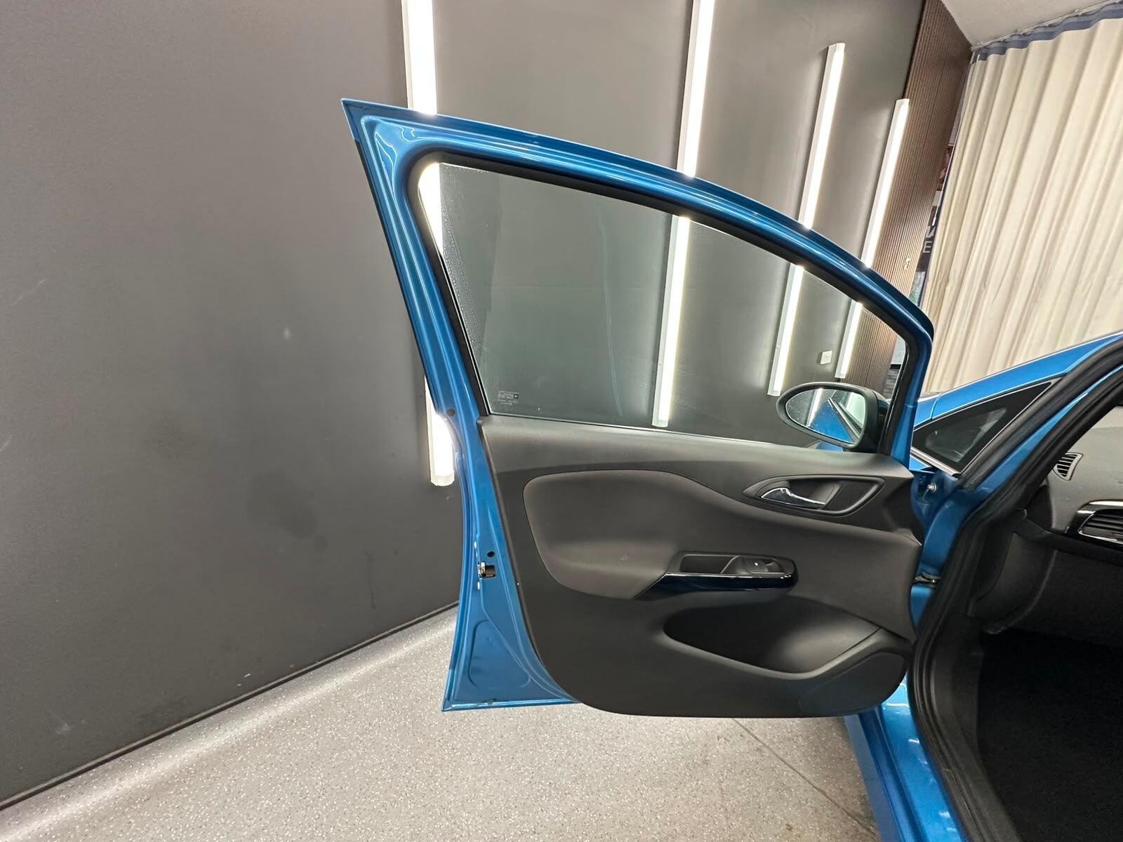Vauxhall Corsa view 16
