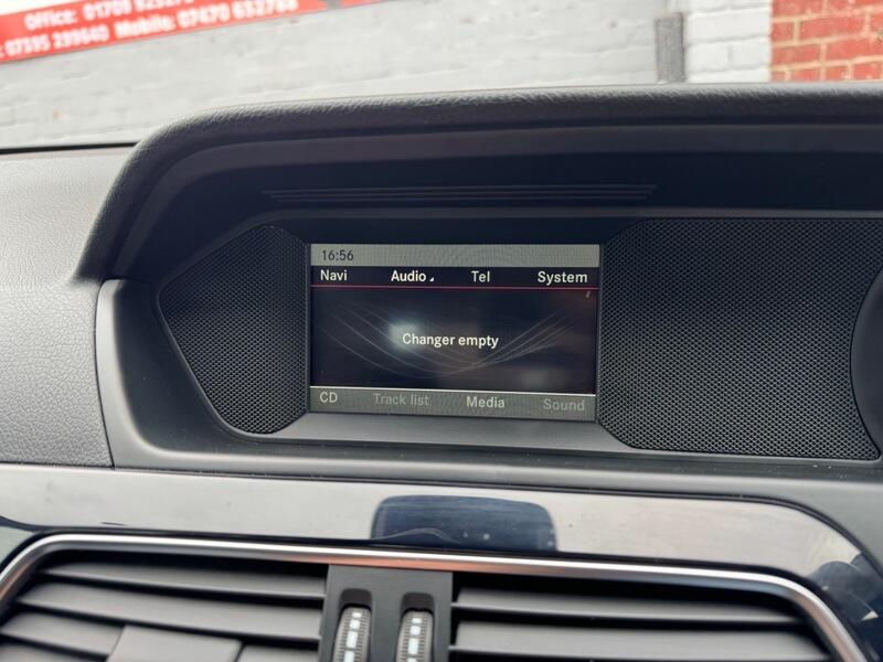 Mercedes-Benz C Class view 19