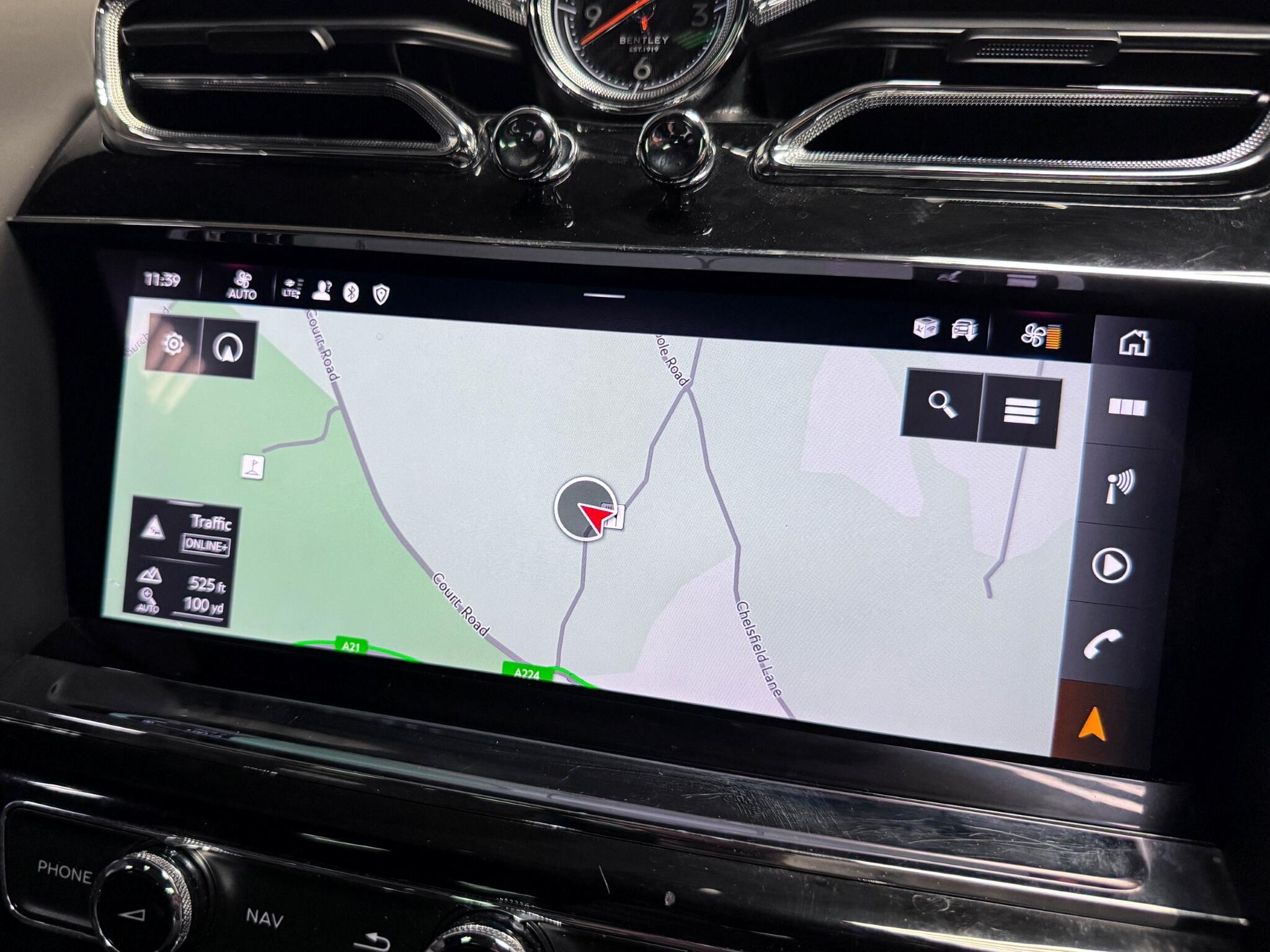 Bentley Bentayga view 56