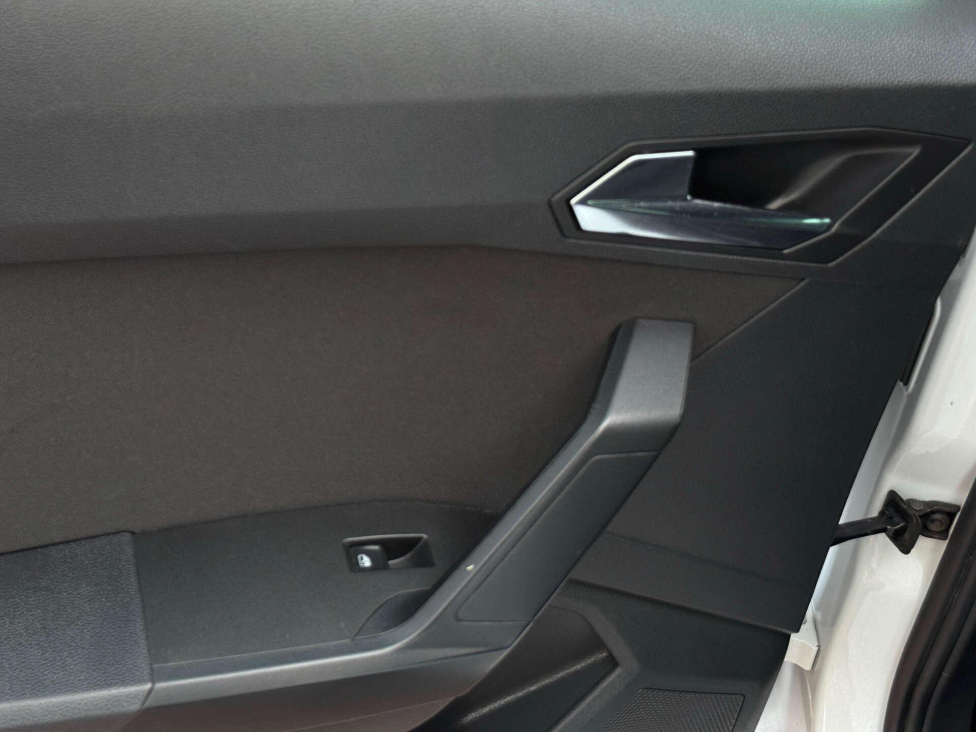 Seat Arona view 33