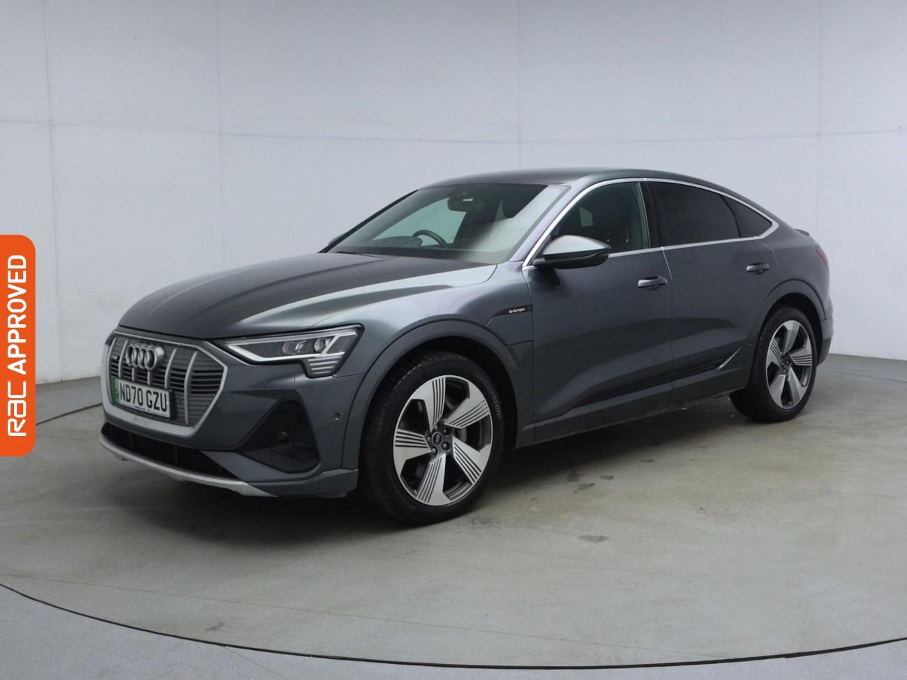 Audi E-Tron view 32