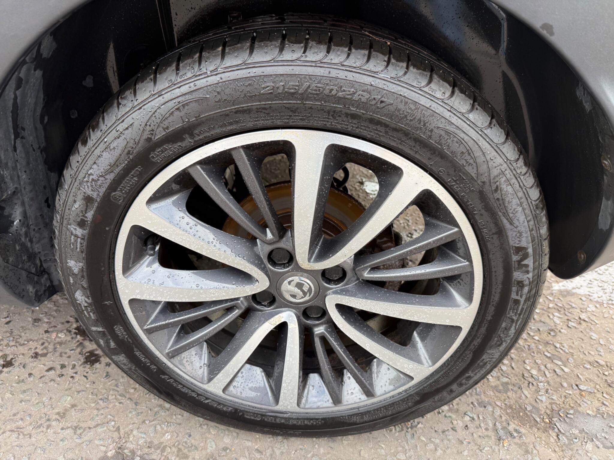Vauxhall Crossland X view 32