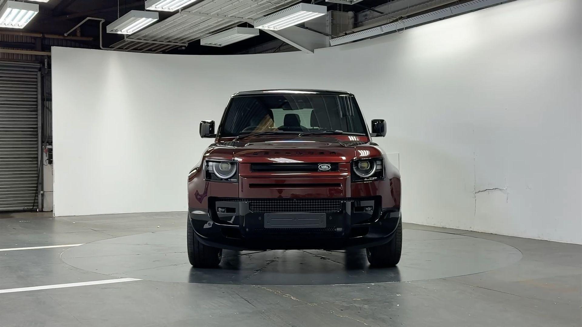 Land Rover Defender view 7