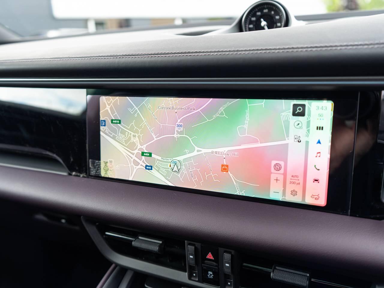 Porsche Macan view 33
