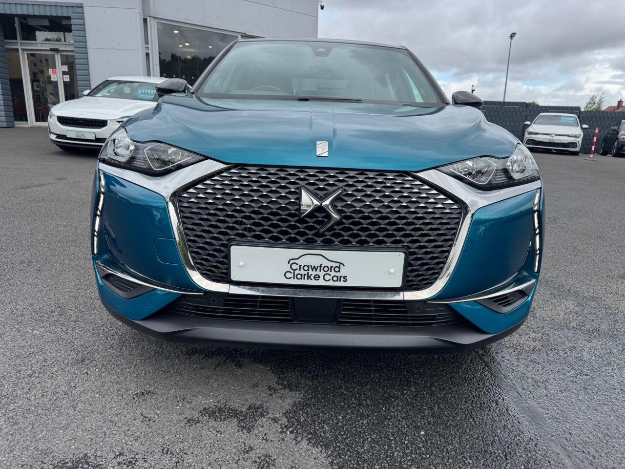 DS Automobiles DS 3 Crossback view 2