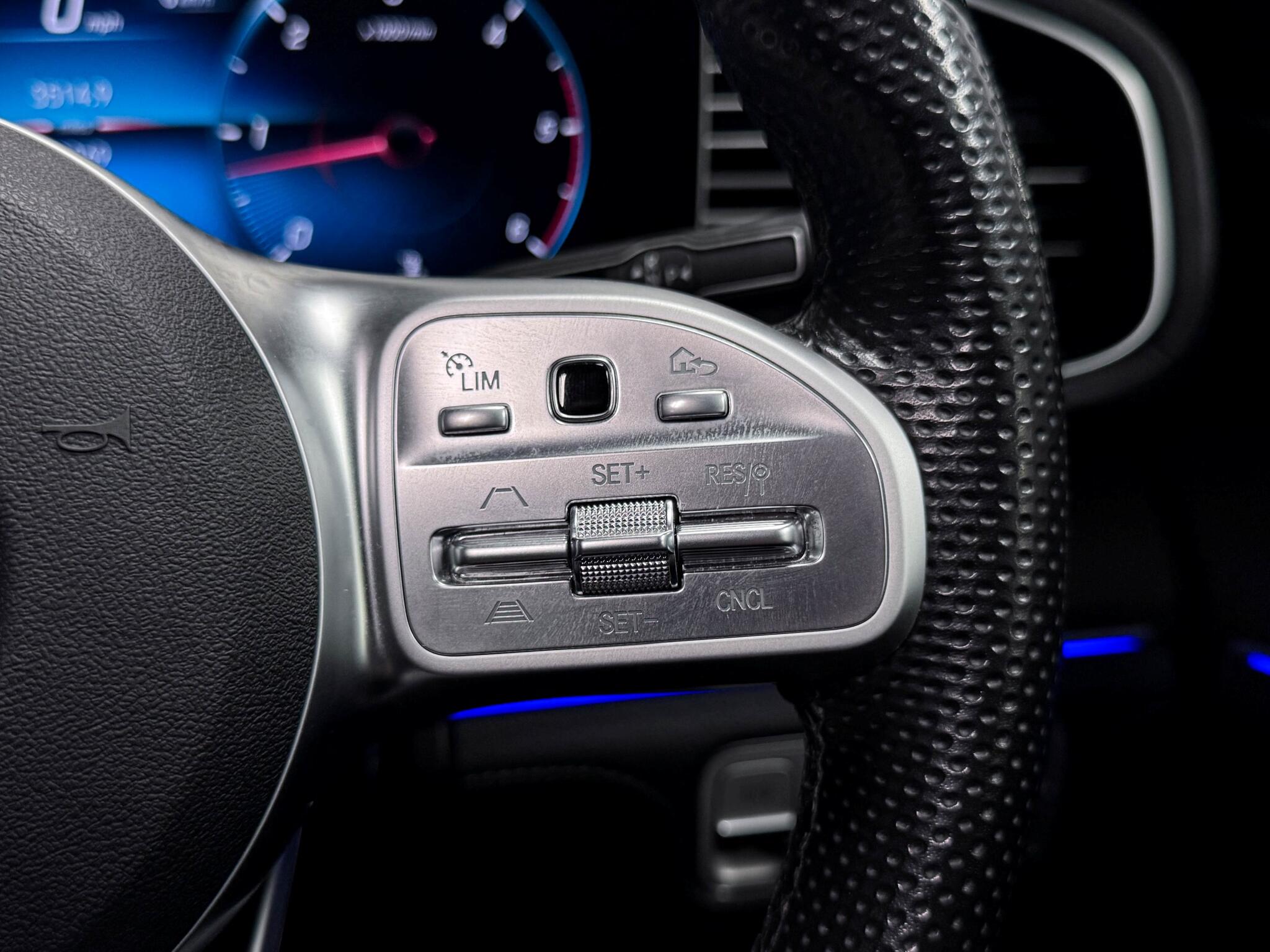 Mercedes-Benz GLE view 36